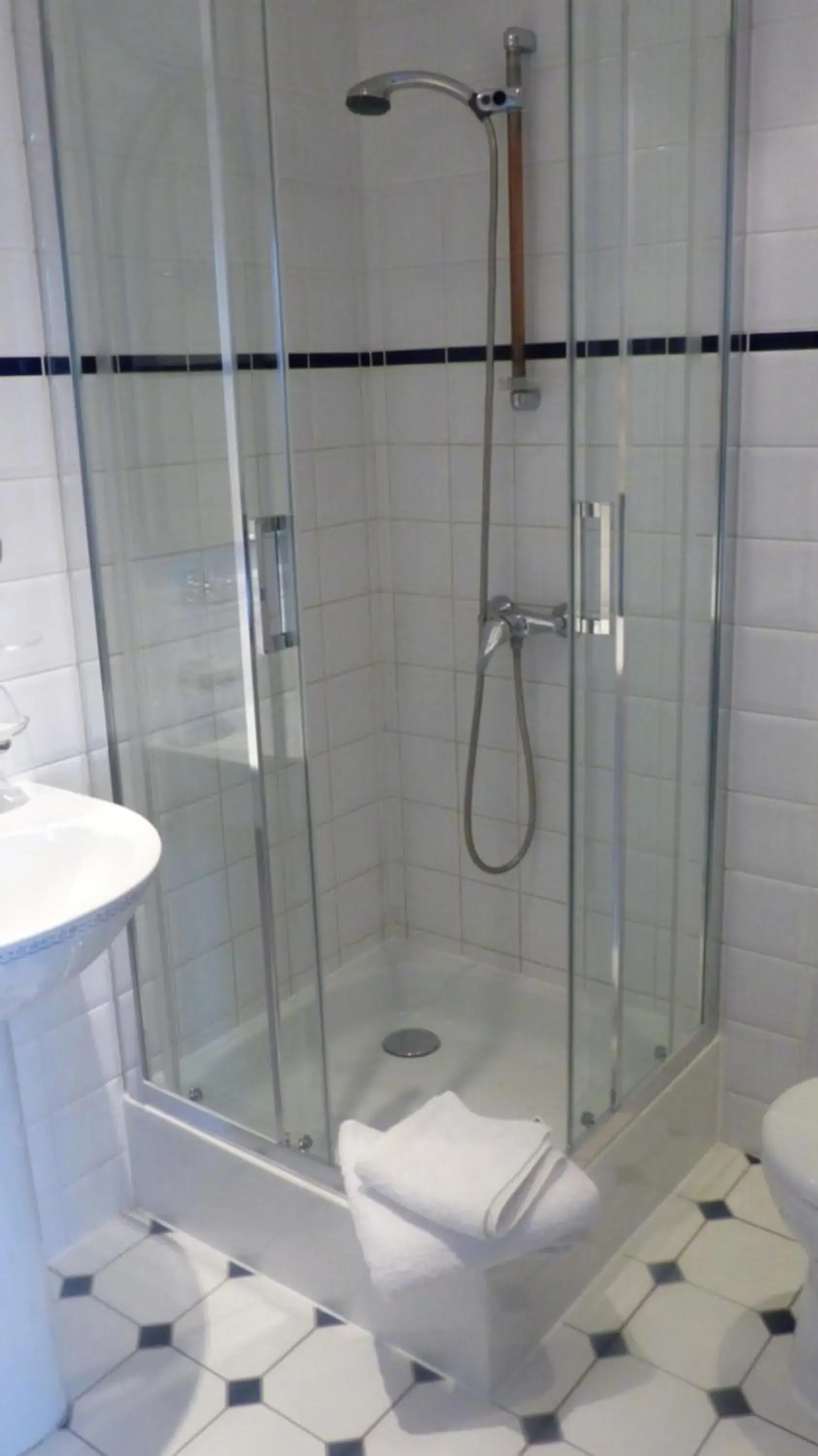 Twin Room in Hotel De L'Europe Twin Room in Hotel De L'Europe