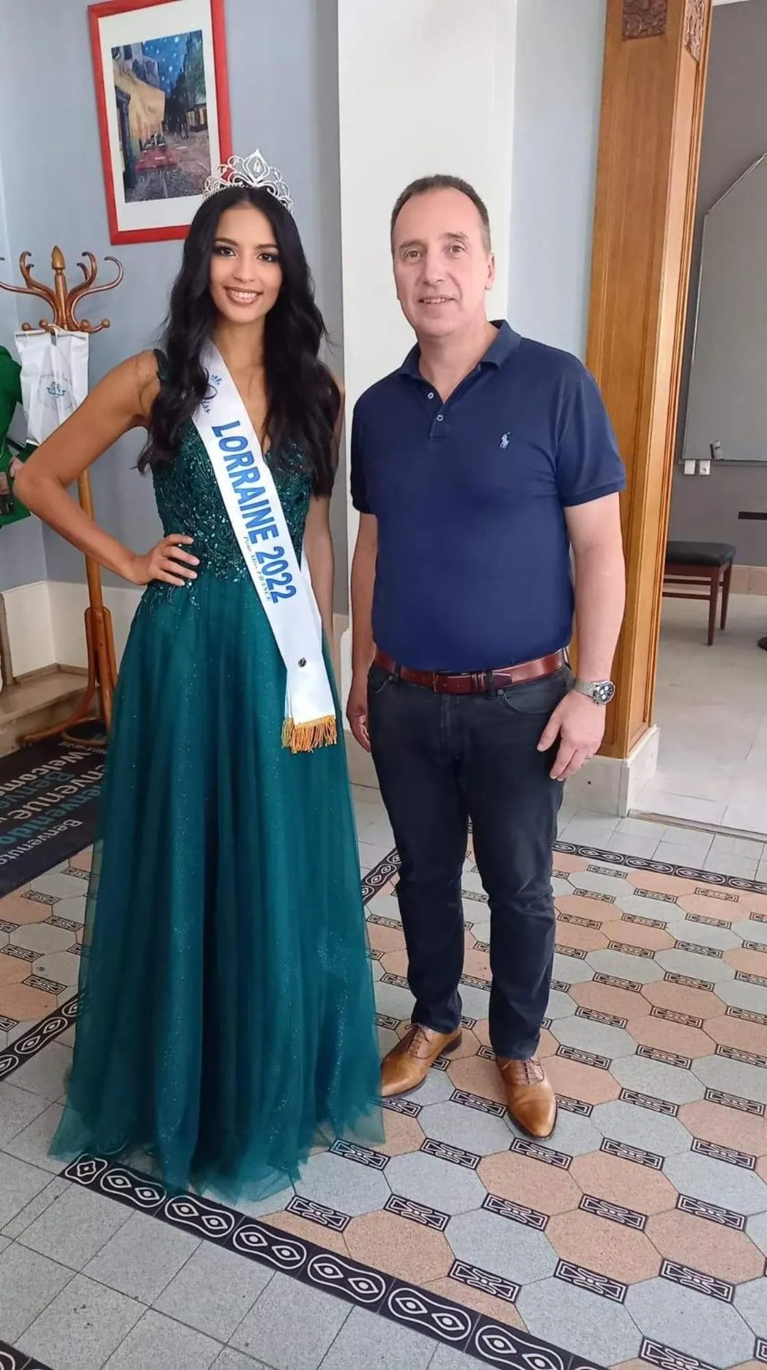 People in Hotel De L'Europe