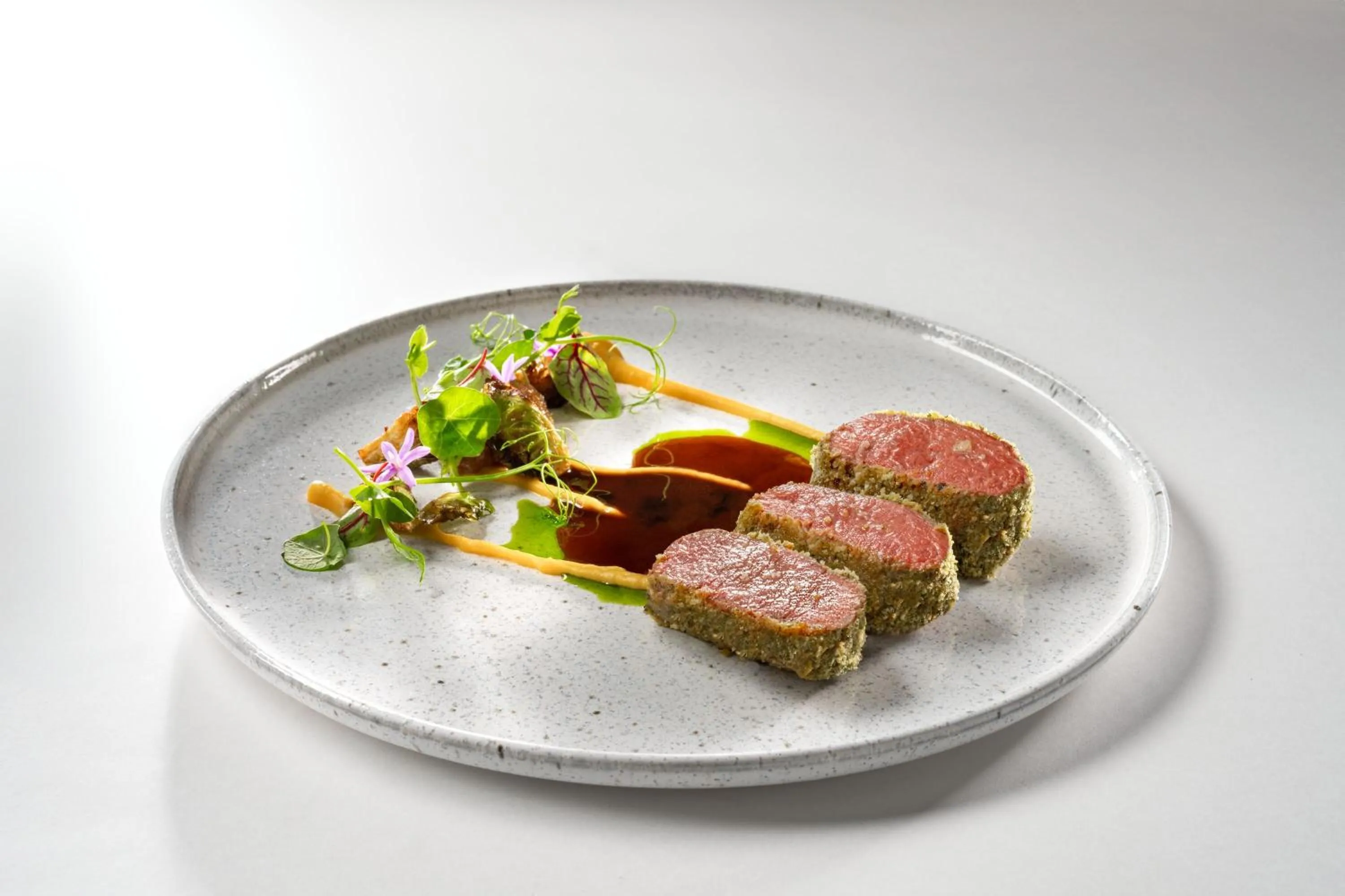 Restaurant/places to eat in ESPACIO THE JEWEL OF WAIKIKI