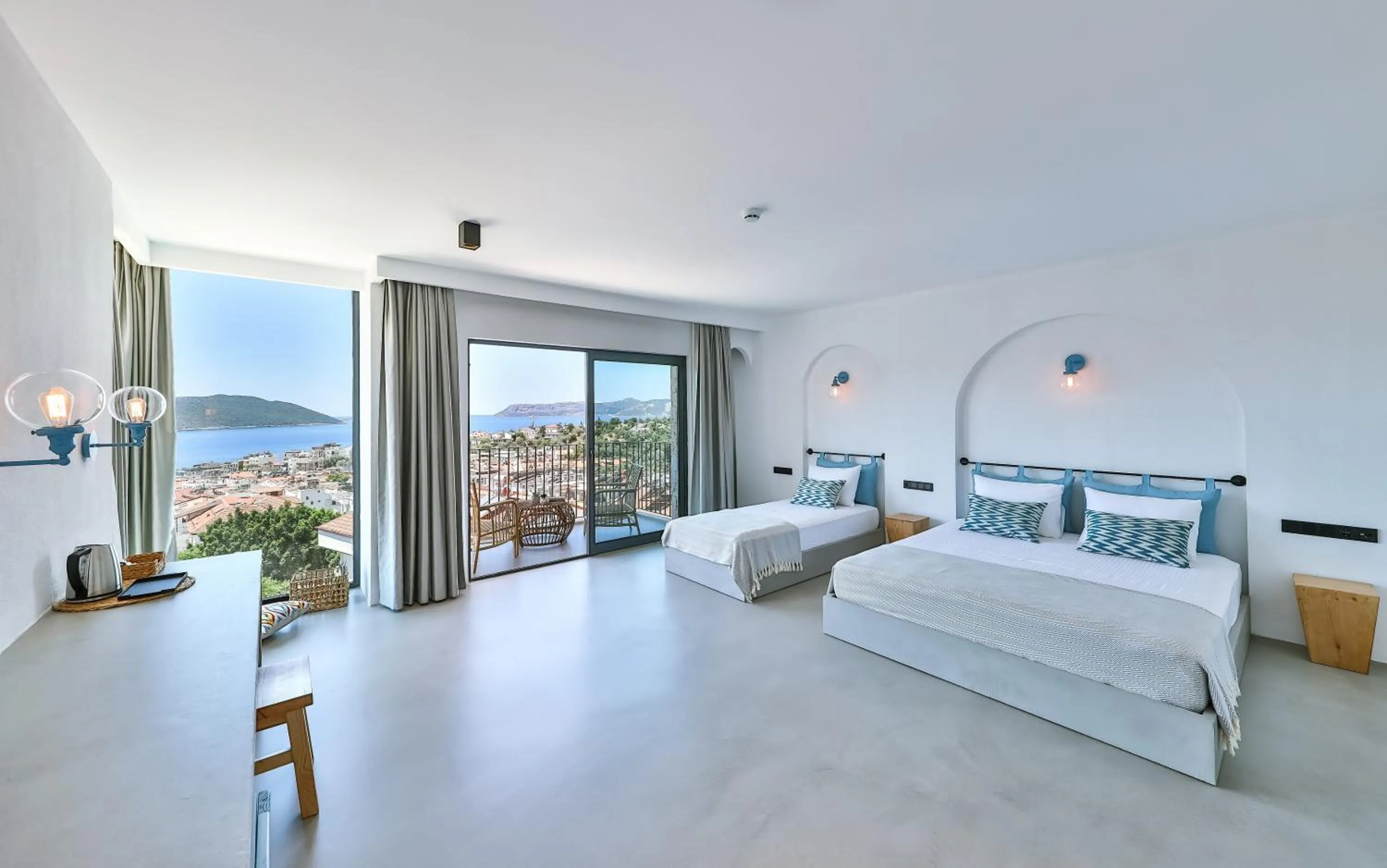 Photo of the whole room, Bed in Carruba Boutique Hotel