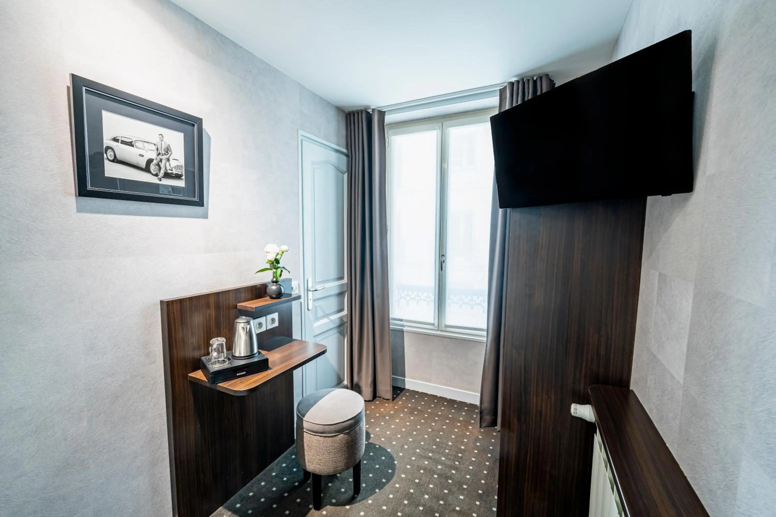 Hotel de la Paix Tour Eiffel