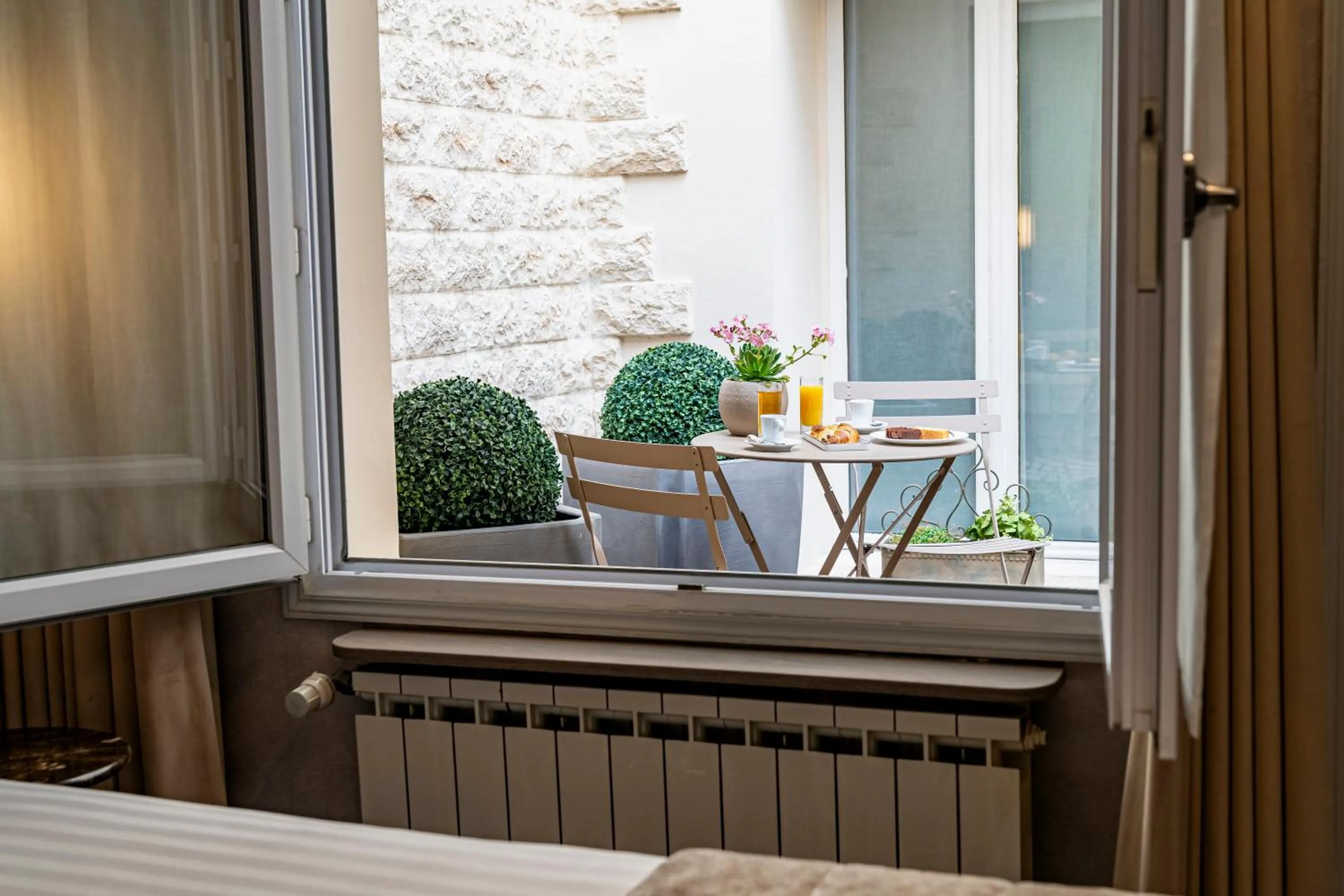 Hotel de la Paix Tour Eiffel