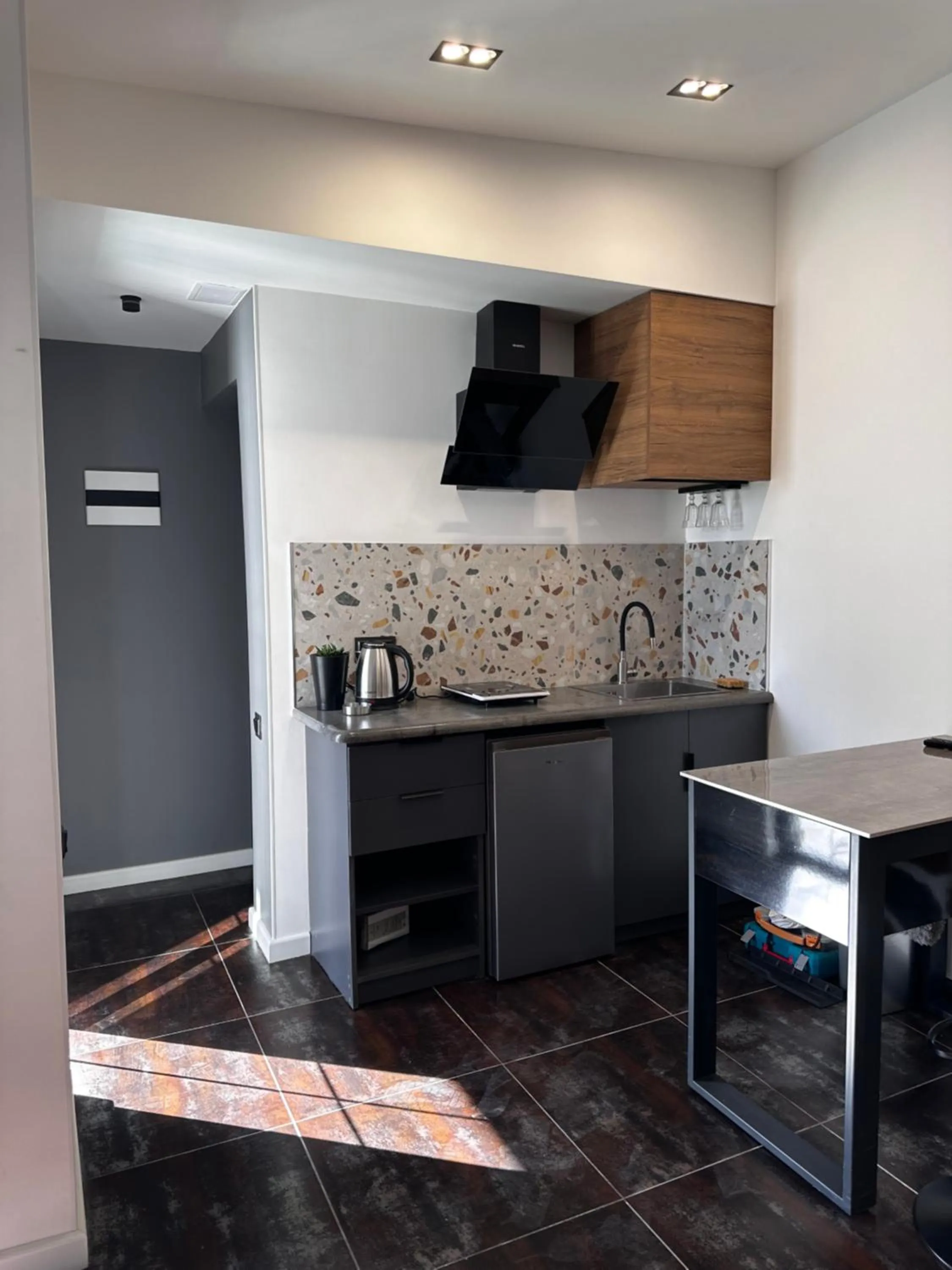 Coffee/tea facilities in Garden Lounge Hotel