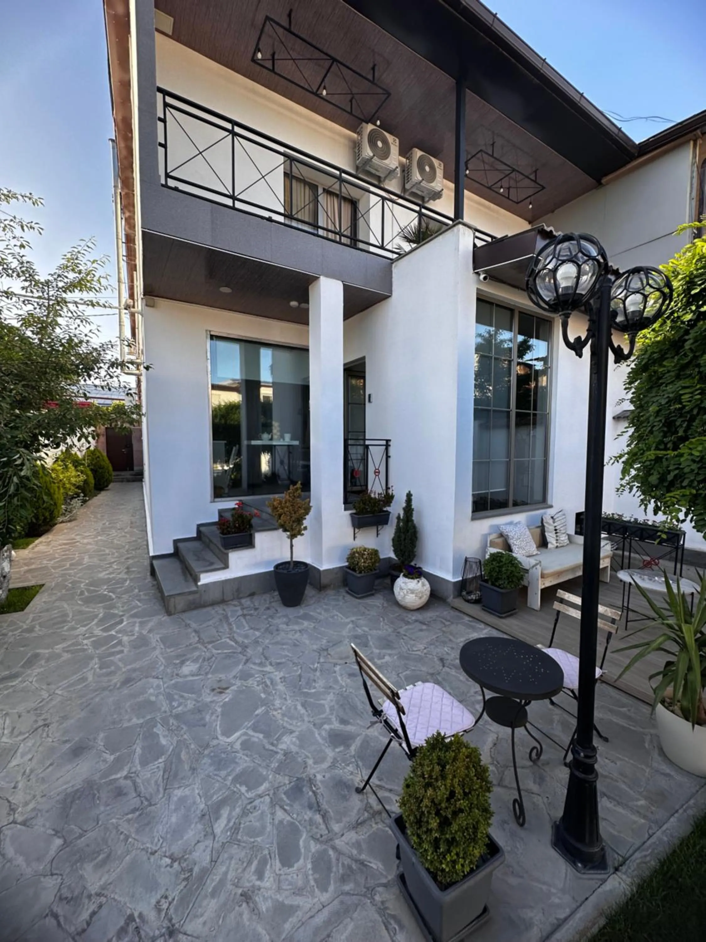 Property building in Garden Lounge Hotel