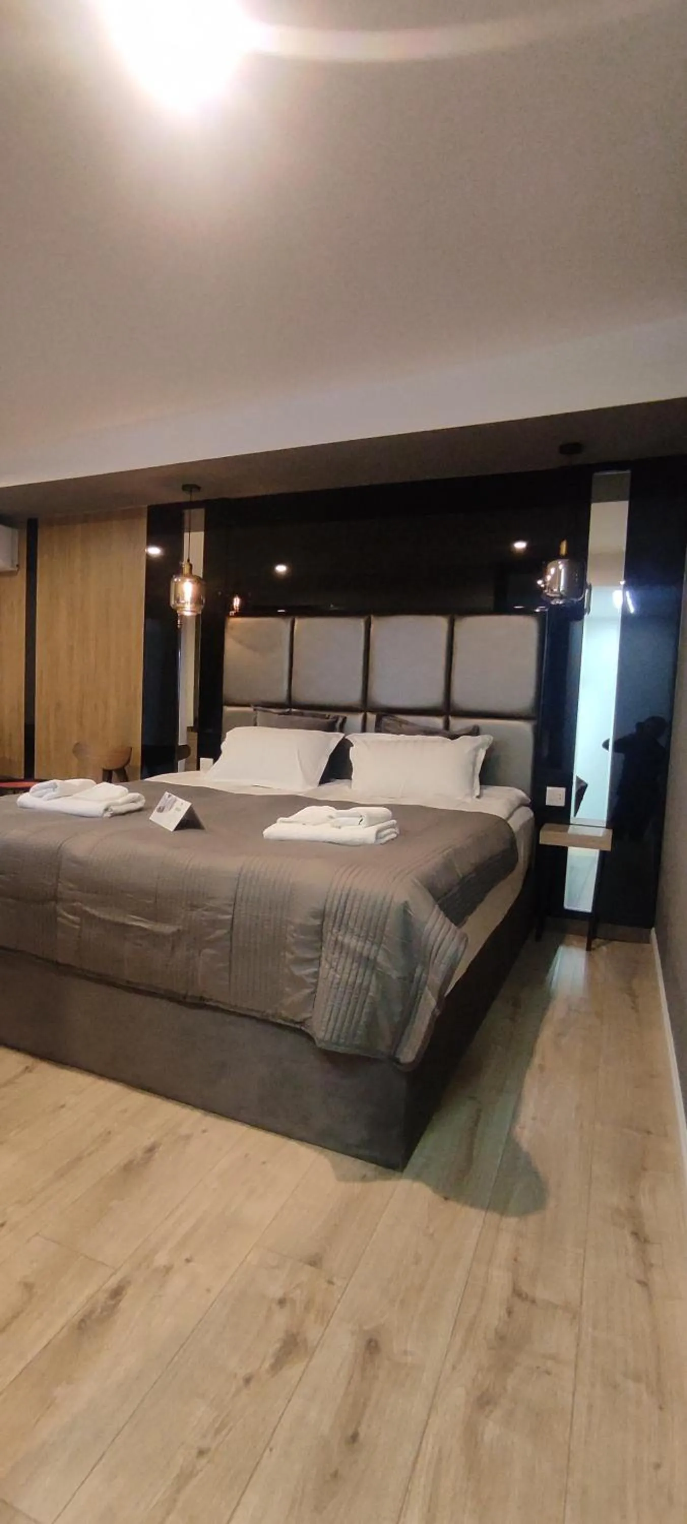 Bed in Garden Lounge Hotel