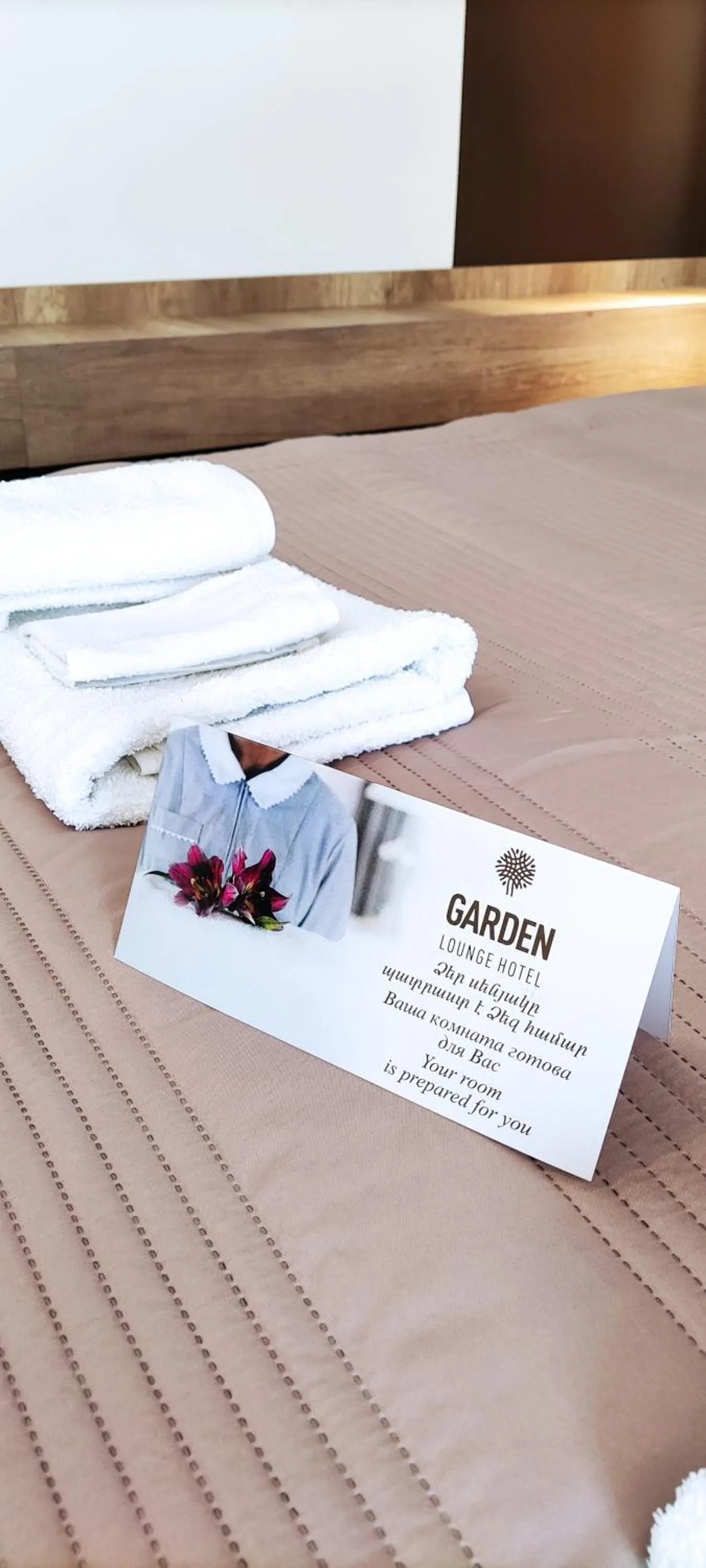 towels in Garden Lounge Hotel