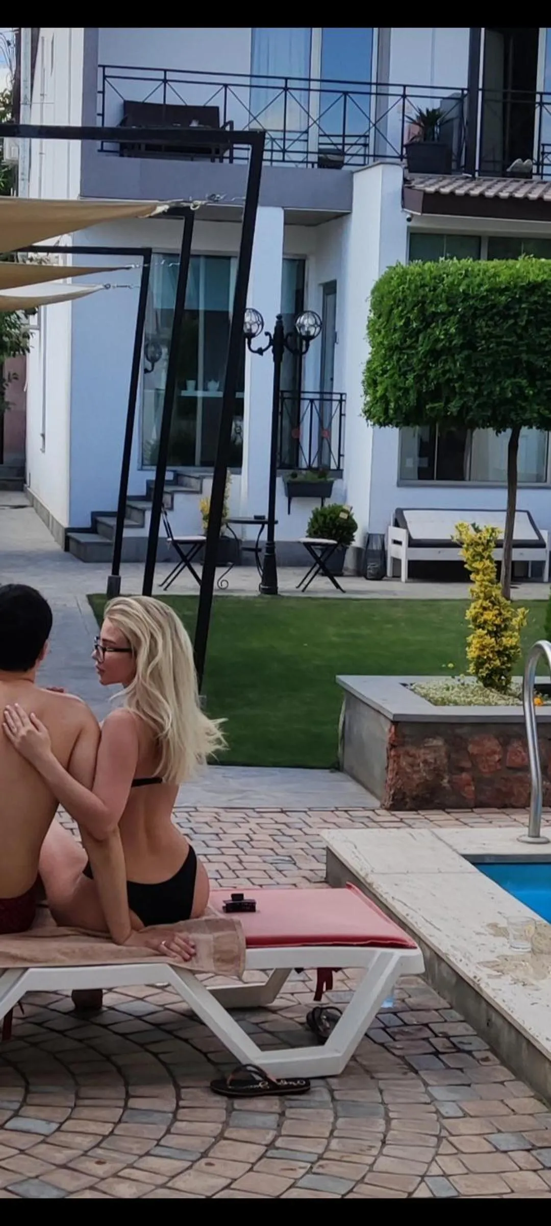 Patio in Garden Lounge Hotel