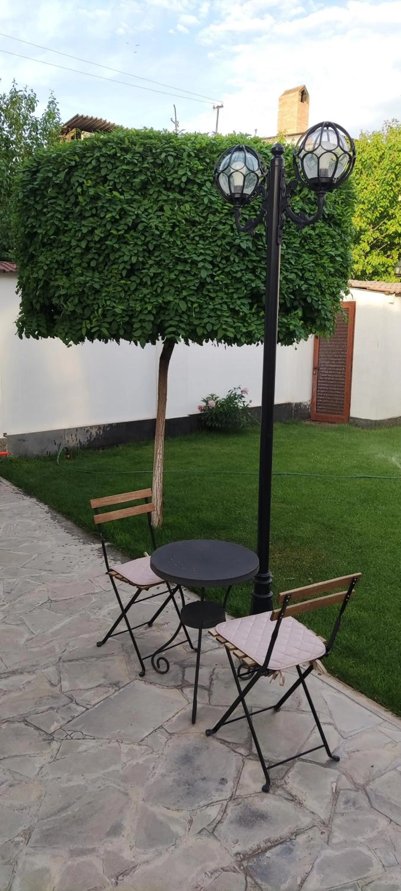 Day in Garden Lounge Hotel