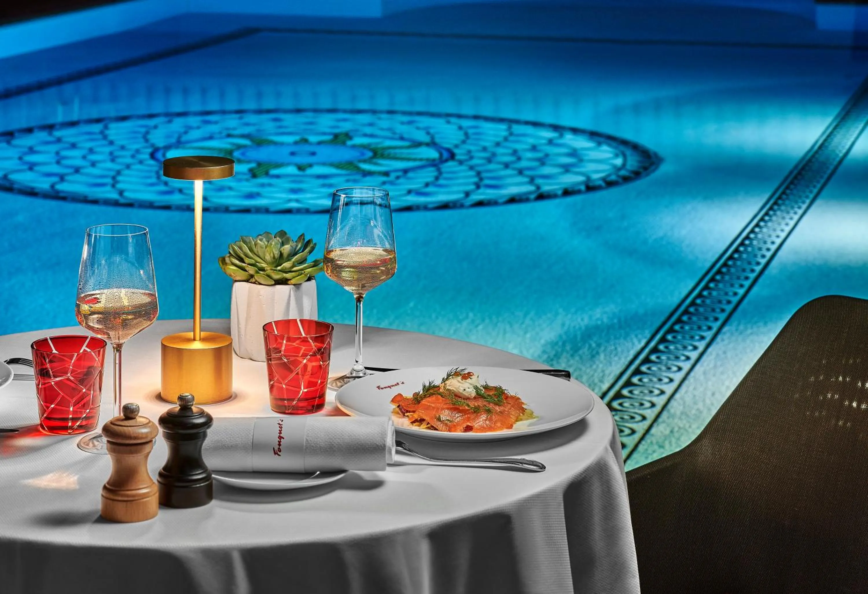 Restaurant/places to eat in Hôtel Barrière Le Majestic Cannes