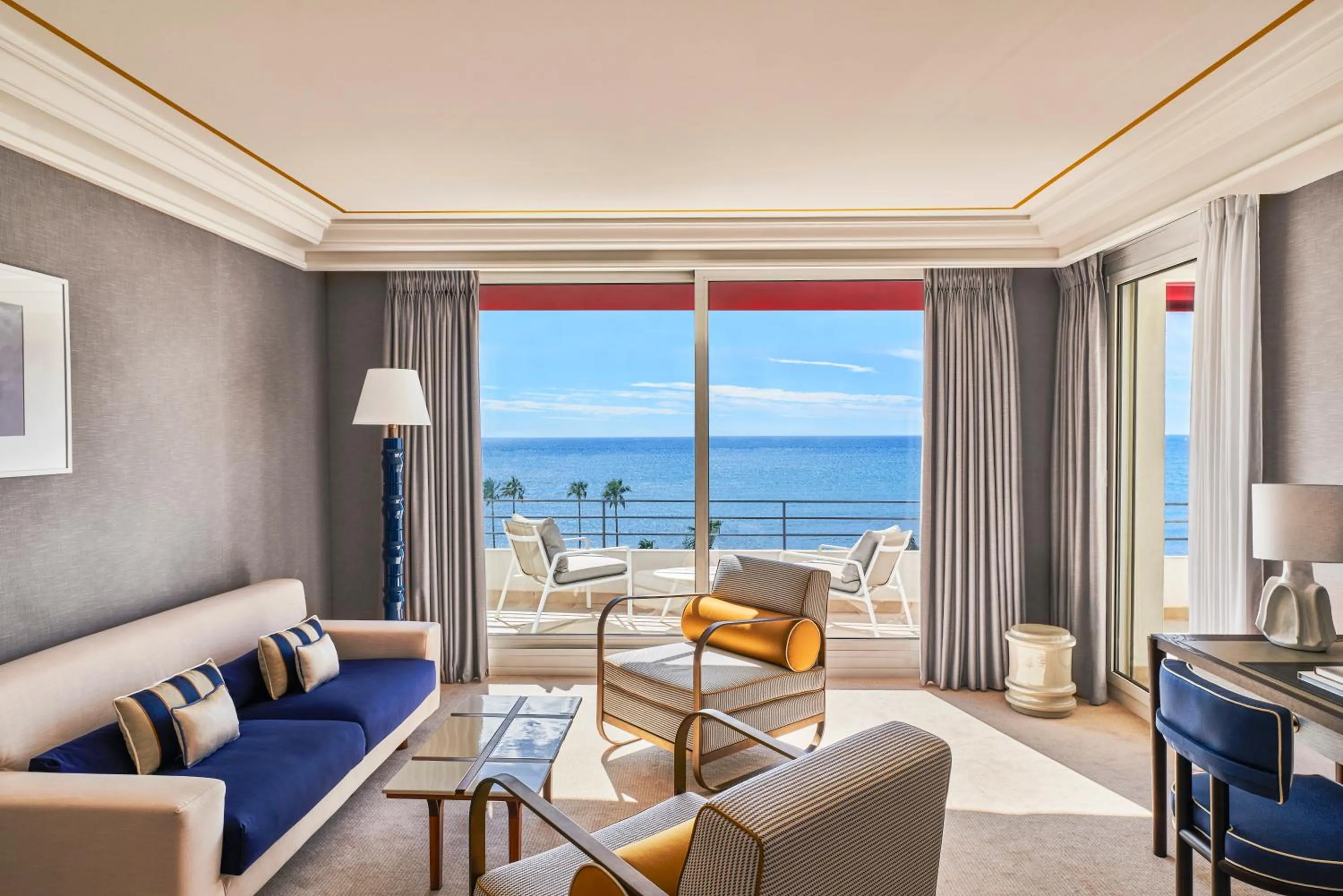Bedroom in Hôtel Barrière Le Majestic Cannes