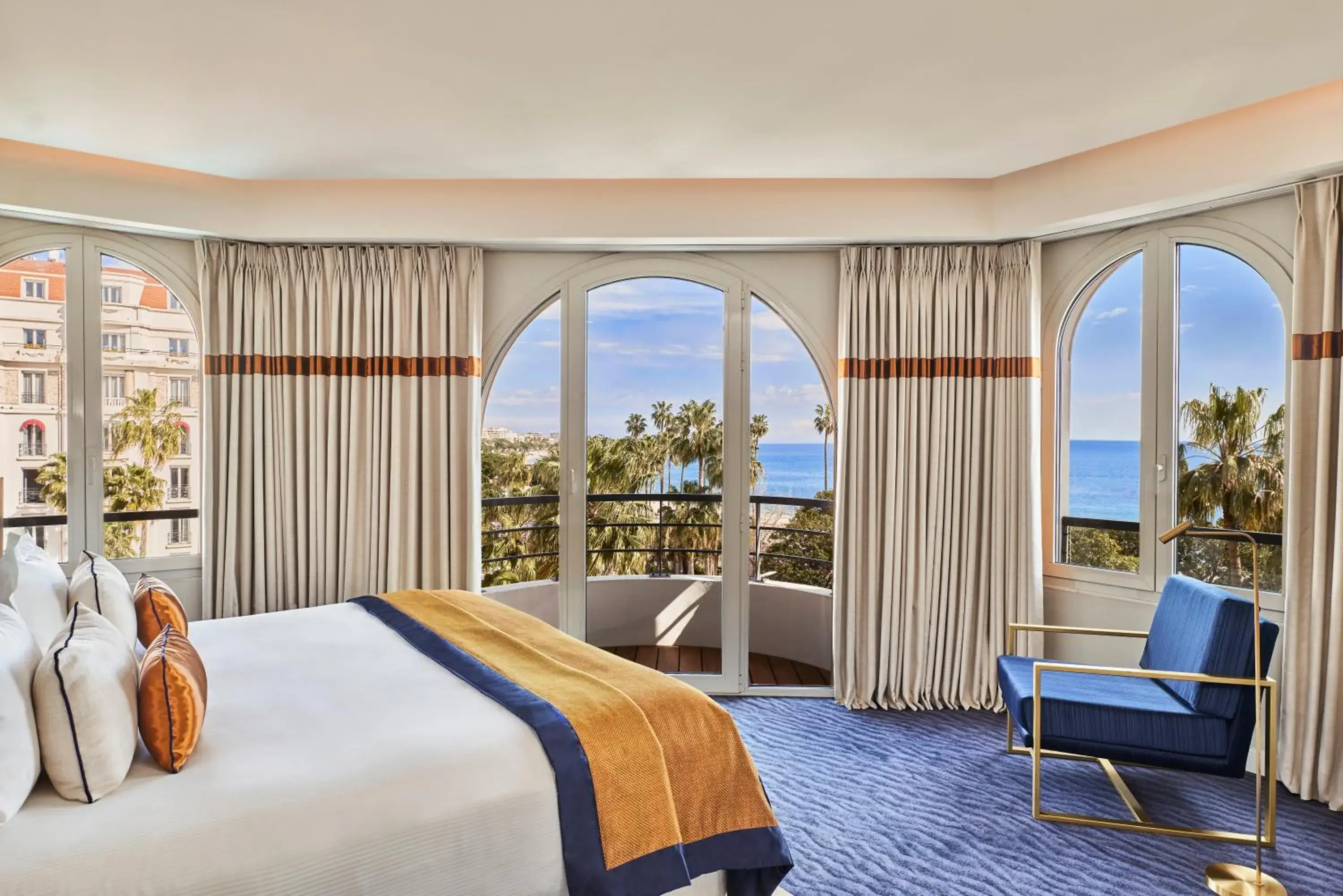 Bedroom, Bed in Hôtel Barrière Le Majestic Cannes Bedroom, Bed in Hôtel Barrière Le Majestic Cannes