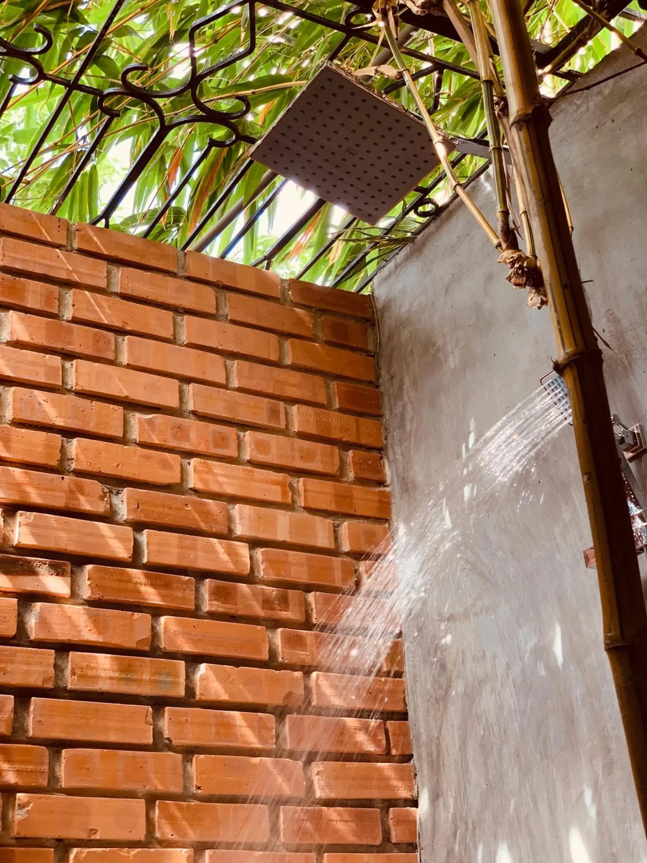 Large Double Room - single occupancy in Vu's Homestay Large Double Room - single occupancy in Vu's Homestay