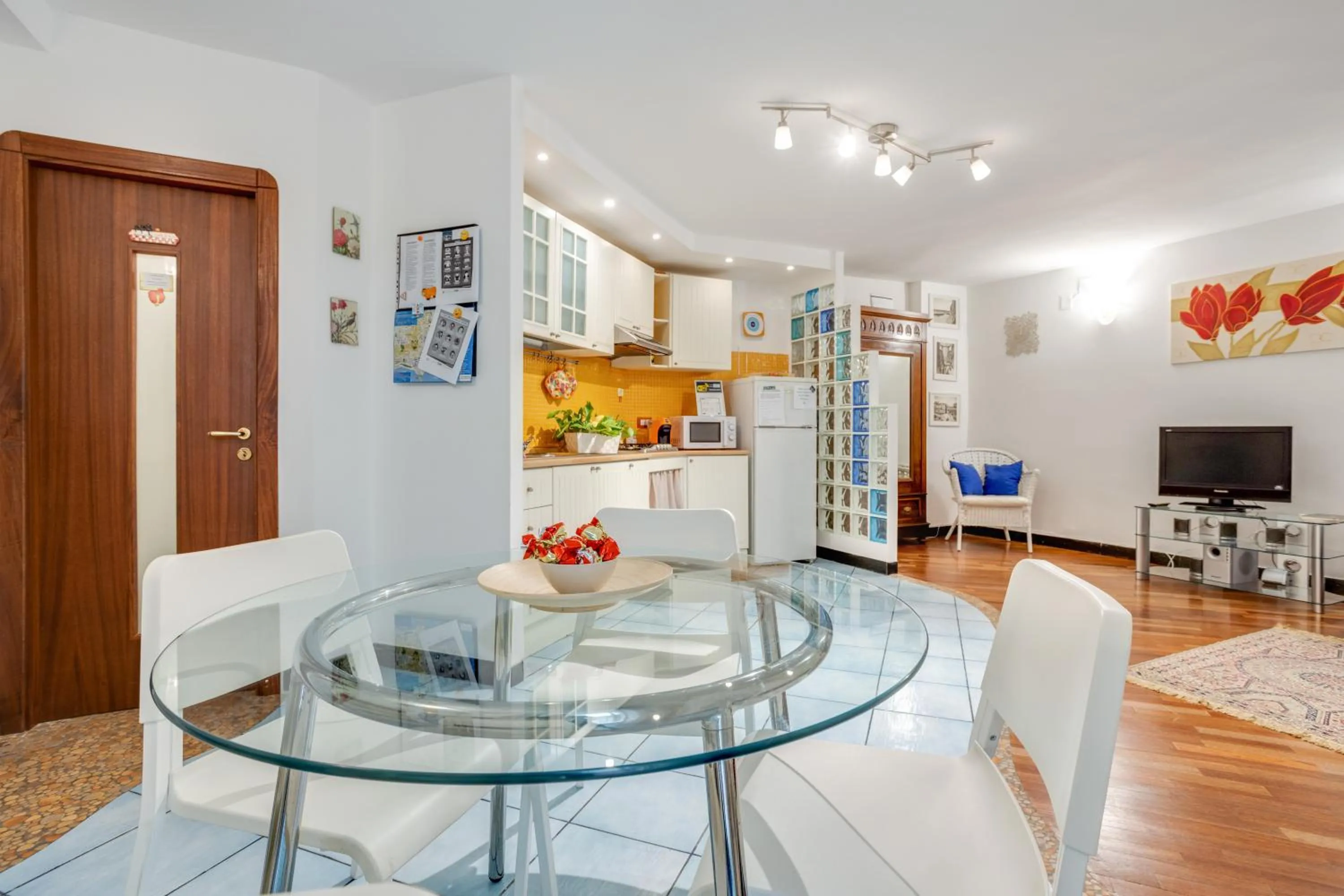 Dining area in GuestHost - Casa Querida Central & Elegant Flat