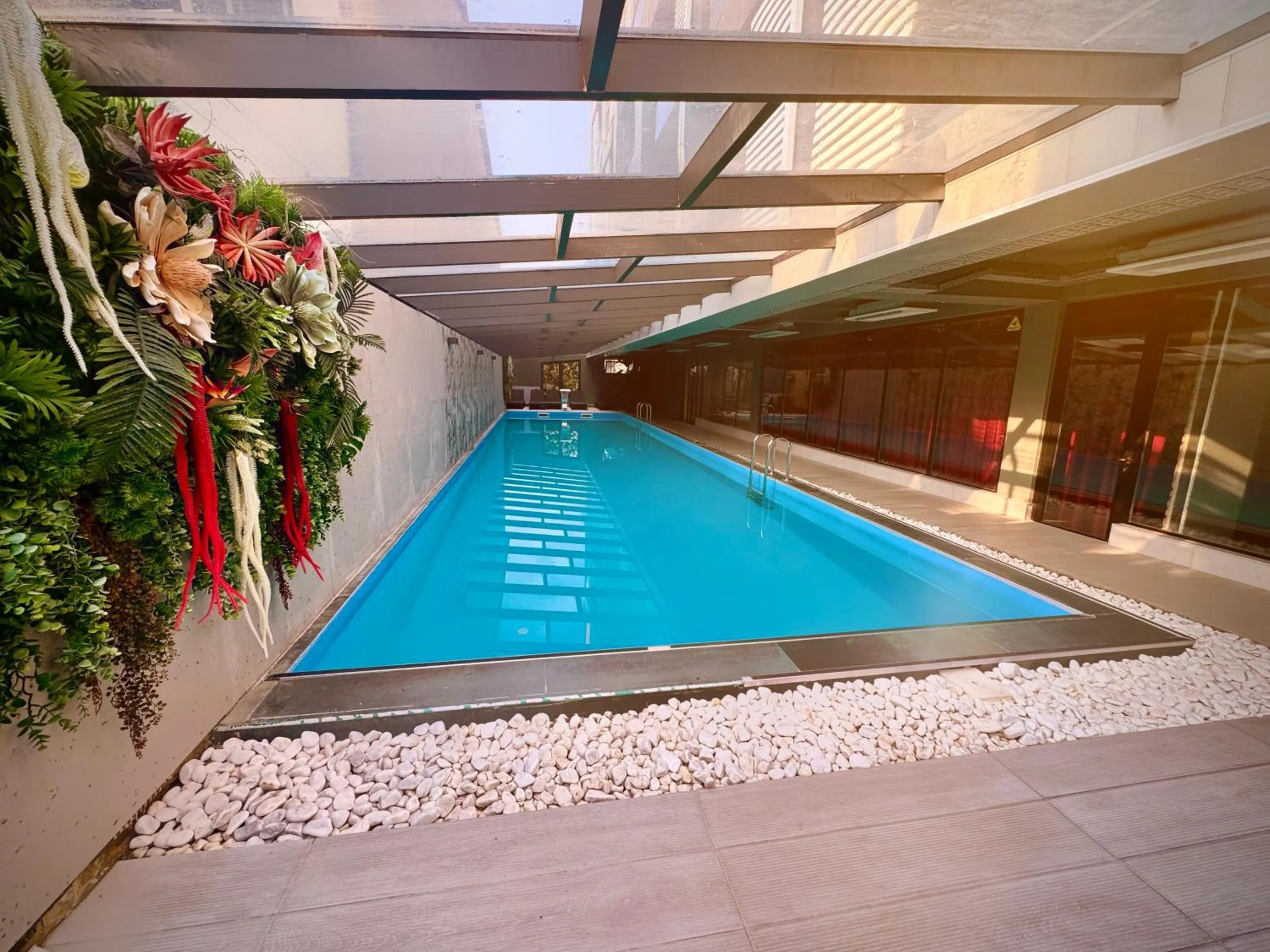 Swimming pool in Jazz Hotel