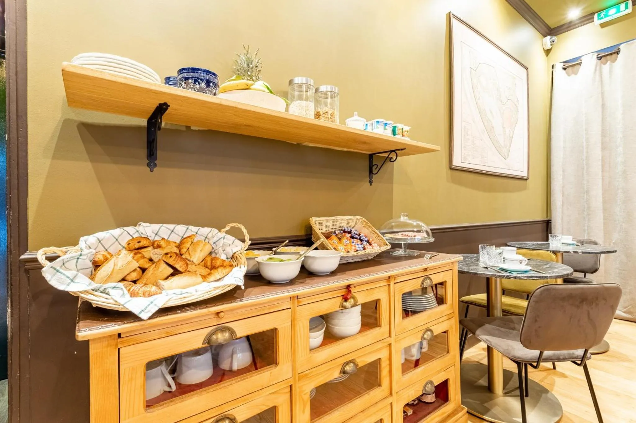 Breakfast in Hôtel Tête d'or