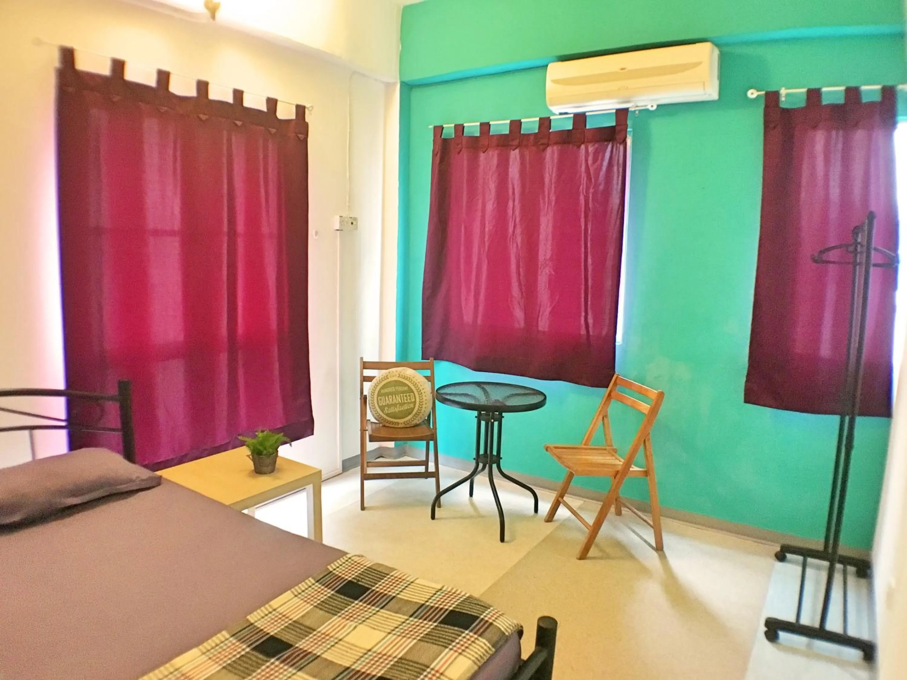 Photo of the whole room, Bed in Lavender@Guesthouse