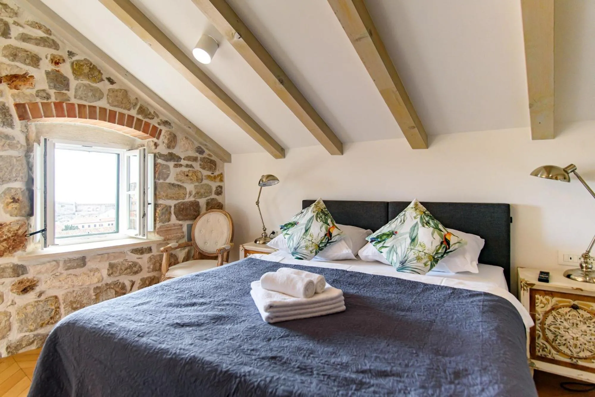 Bed in VILLA MONTE SANTO by DuHomes