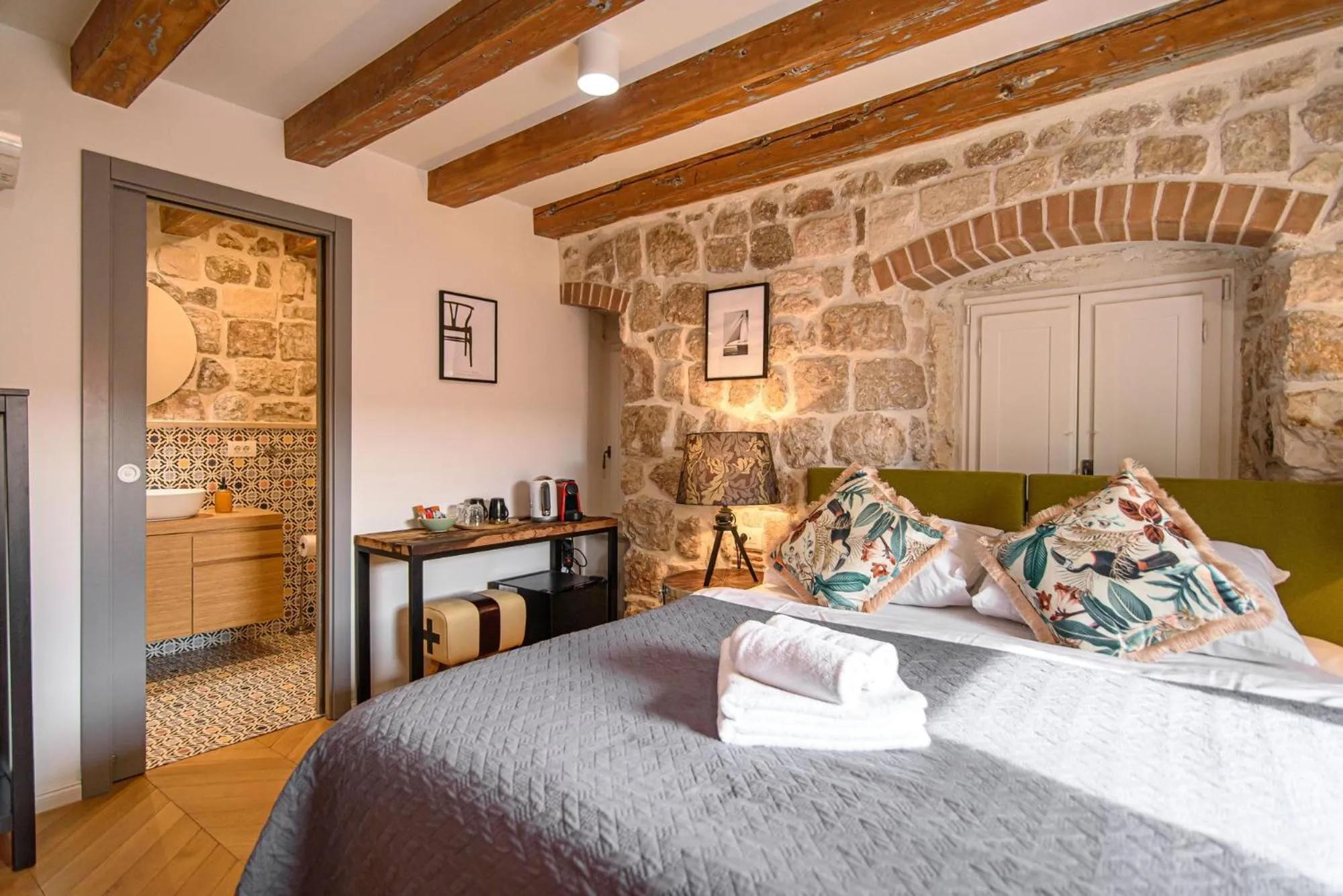 Bed in VILLA MONTE SANTO by DuHomes