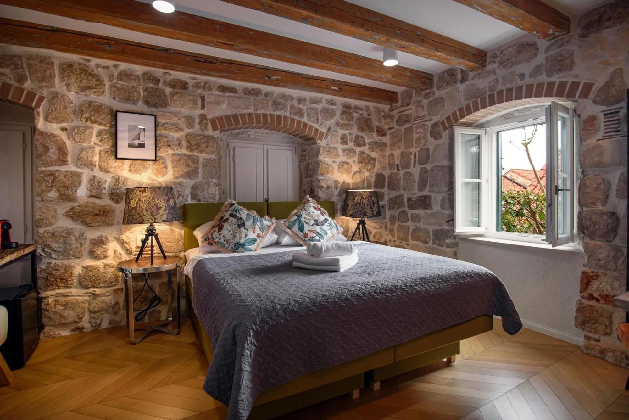 Bed in VILLA MONTE SANTO by DuHomes