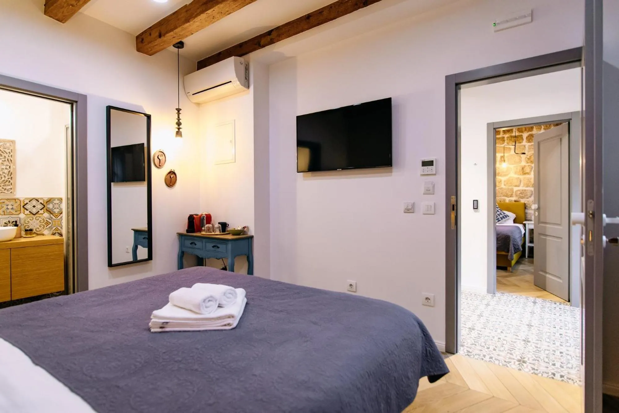 Bed in VILLA MONTE SANTO by DuHomes