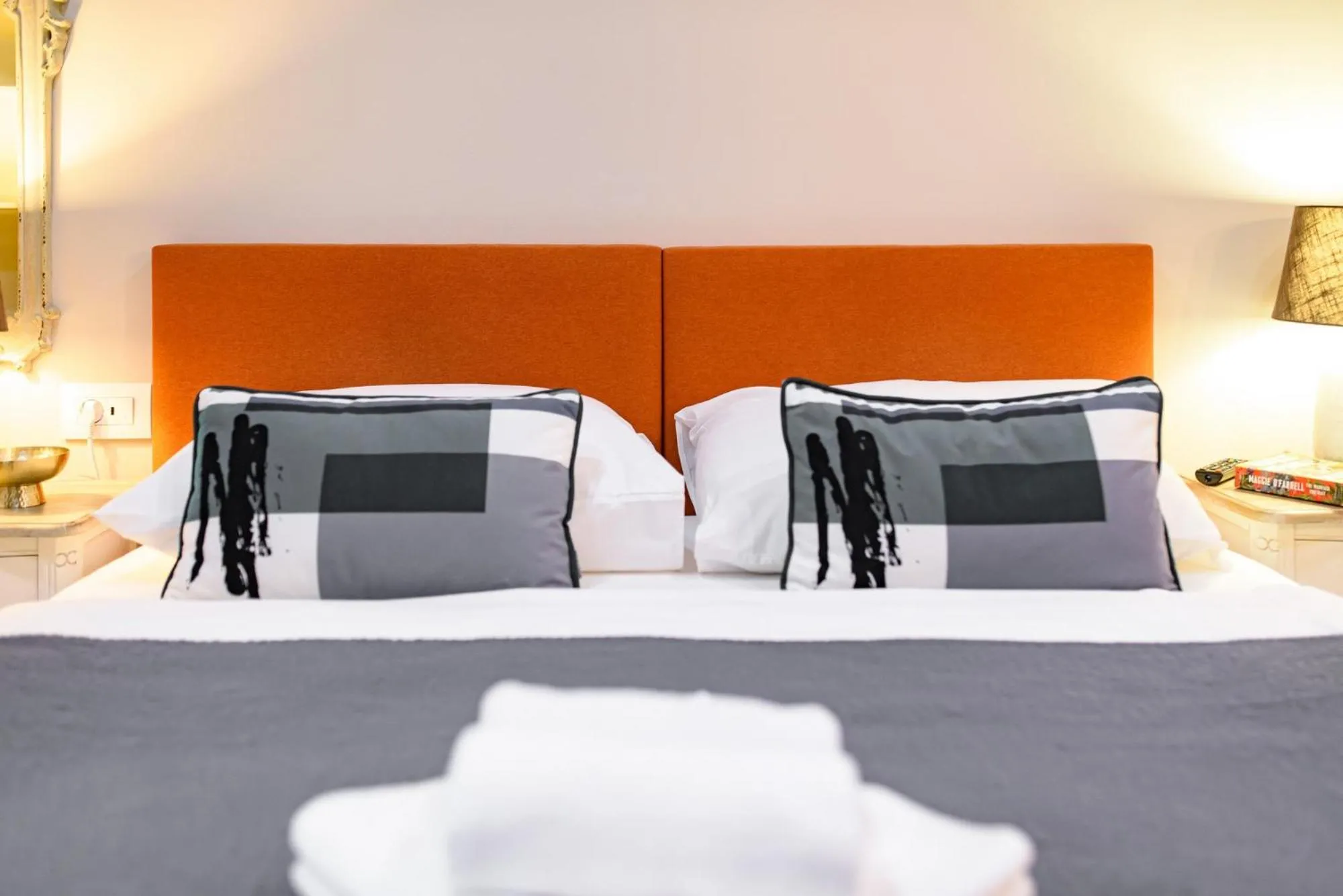 Bed in VILLA MONTE SANTO by DuHomes