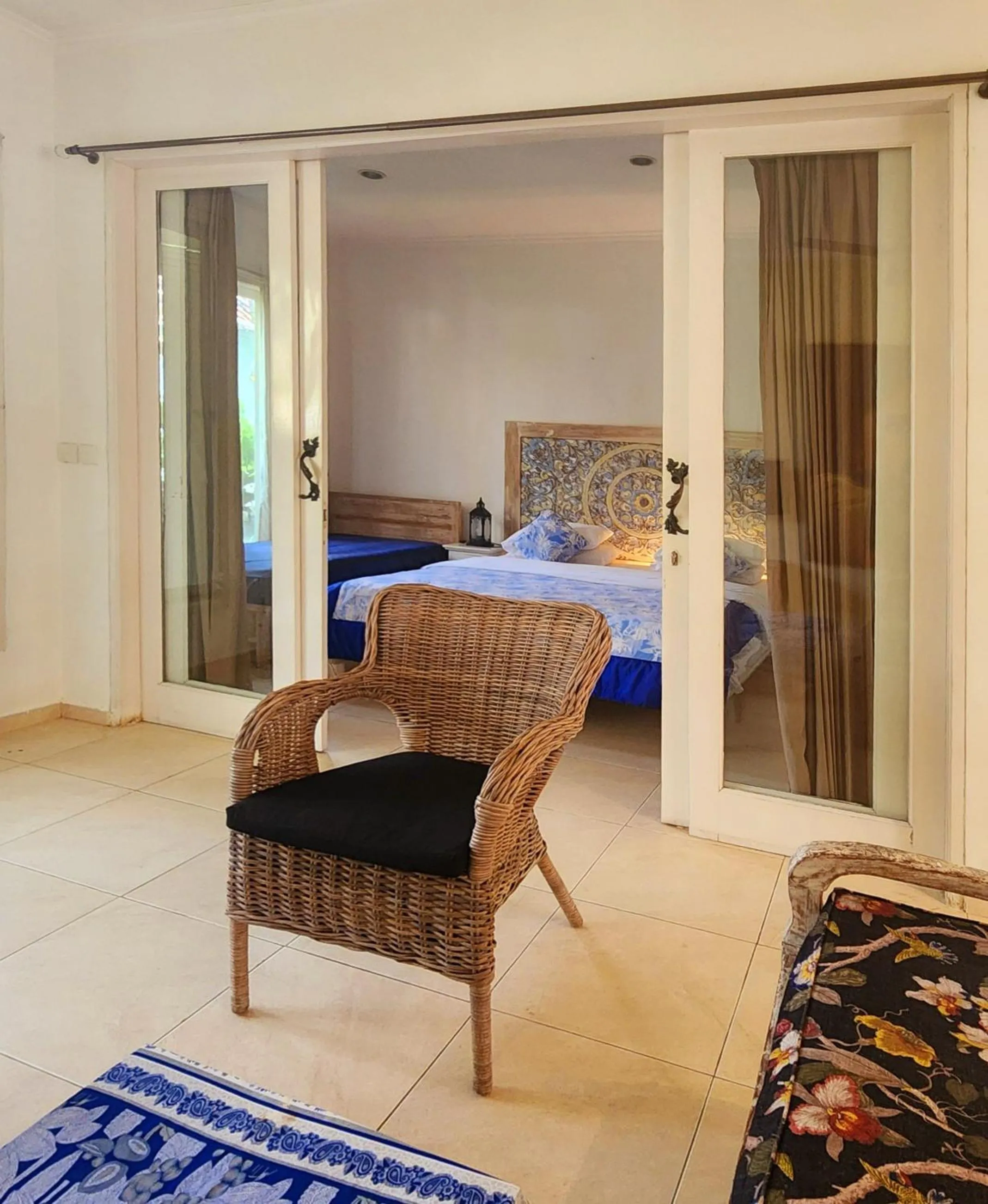 Living room, Bed in Starling villas