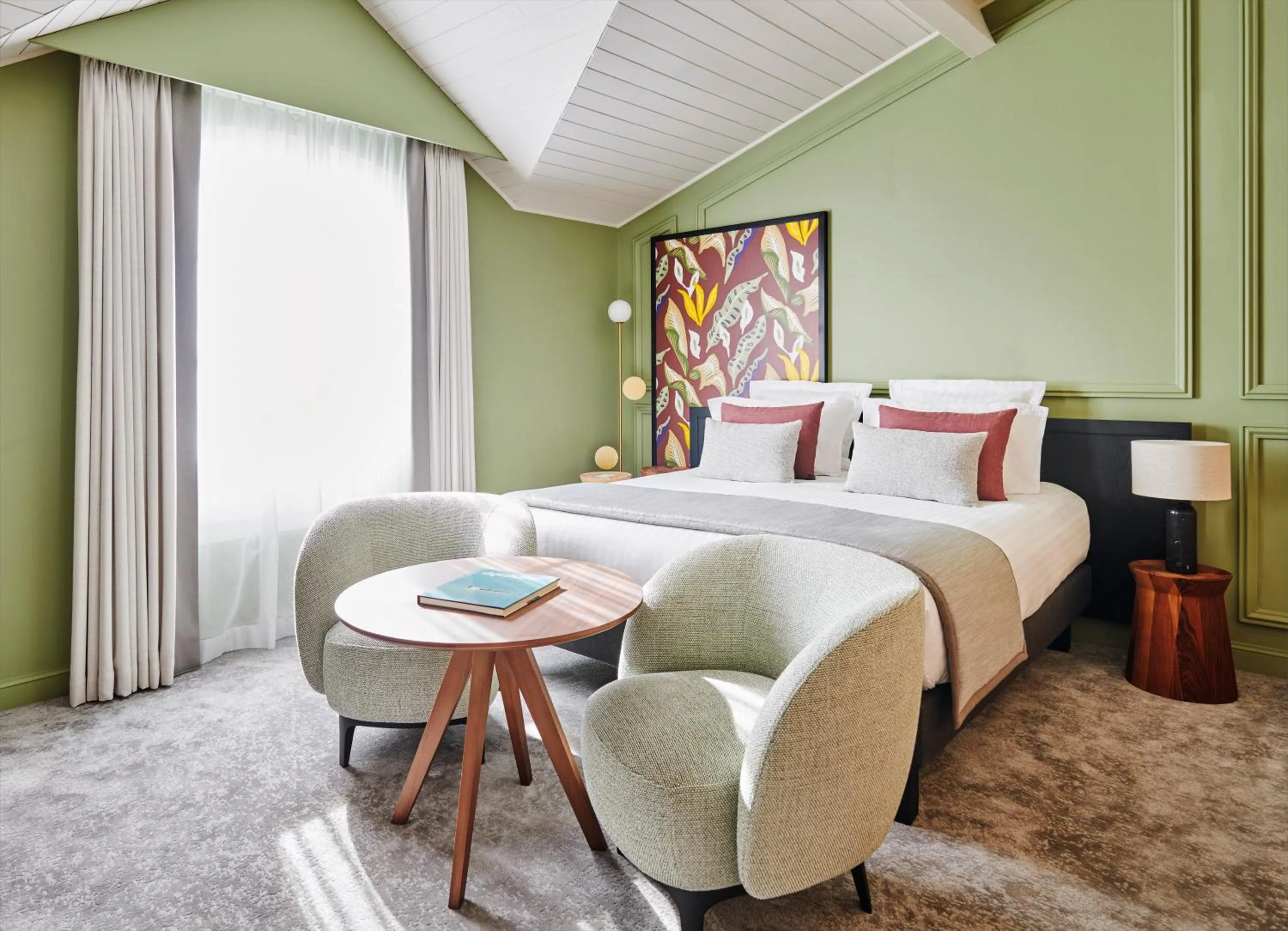 Bedroom, Bed in Château Hôtel Grand Barrail