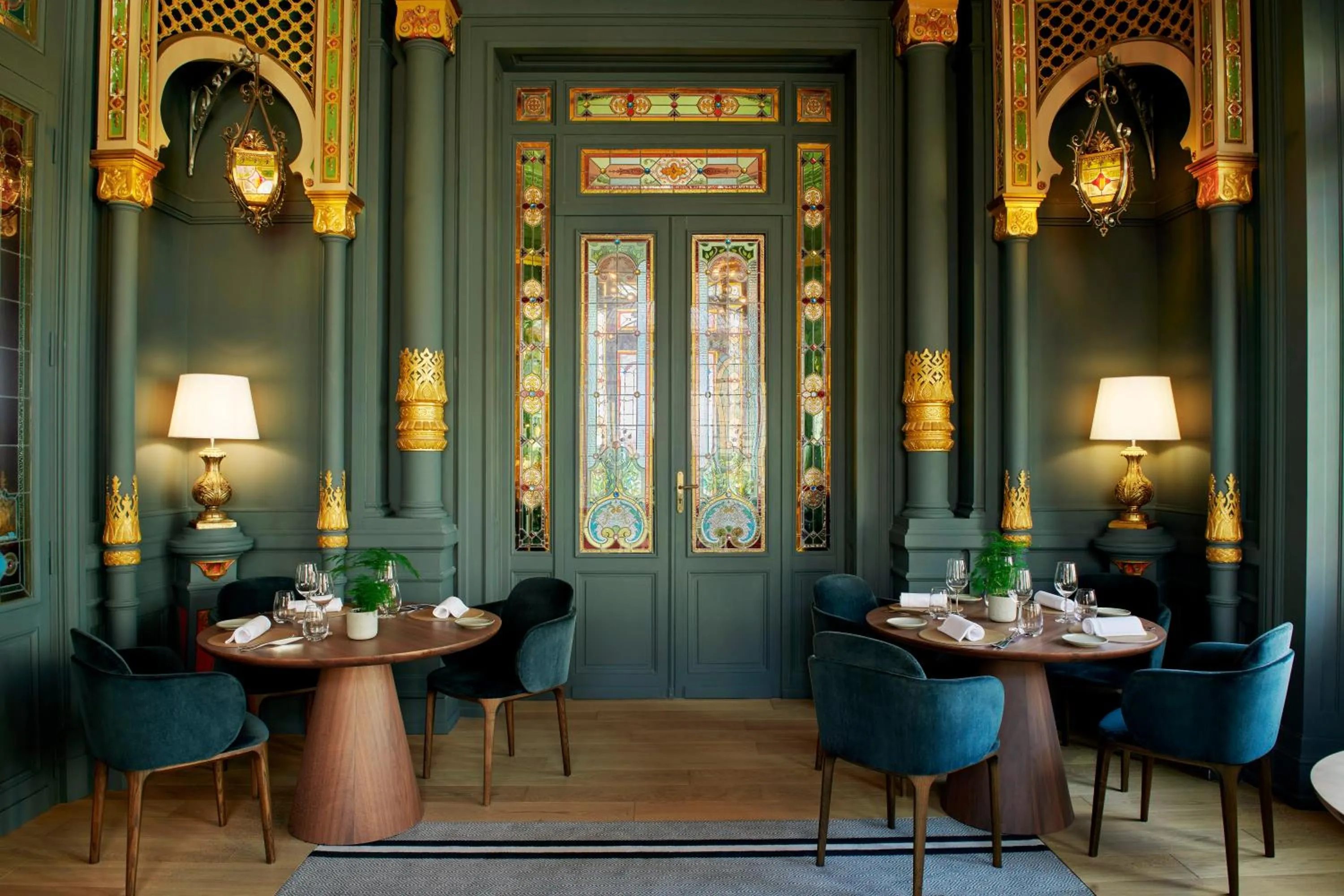 Restaurant/places to eat in Château Hôtel Grand Barrail