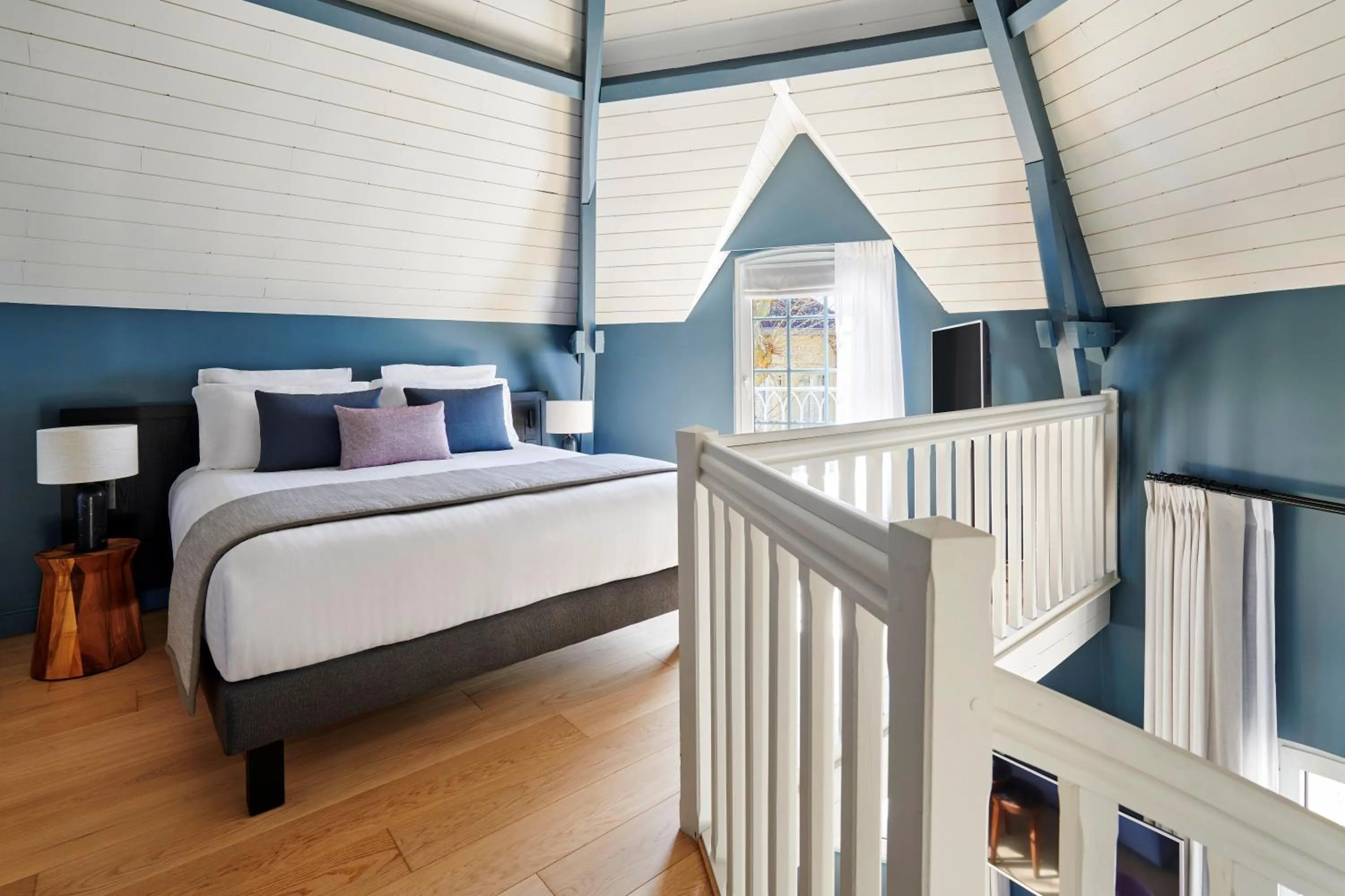 Bedroom, Bed in Château Hôtel Grand Barrail