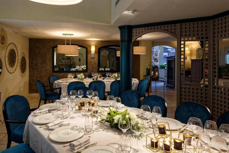 Restaurant/places to eat in Hôtel L' Estelle en Camargue