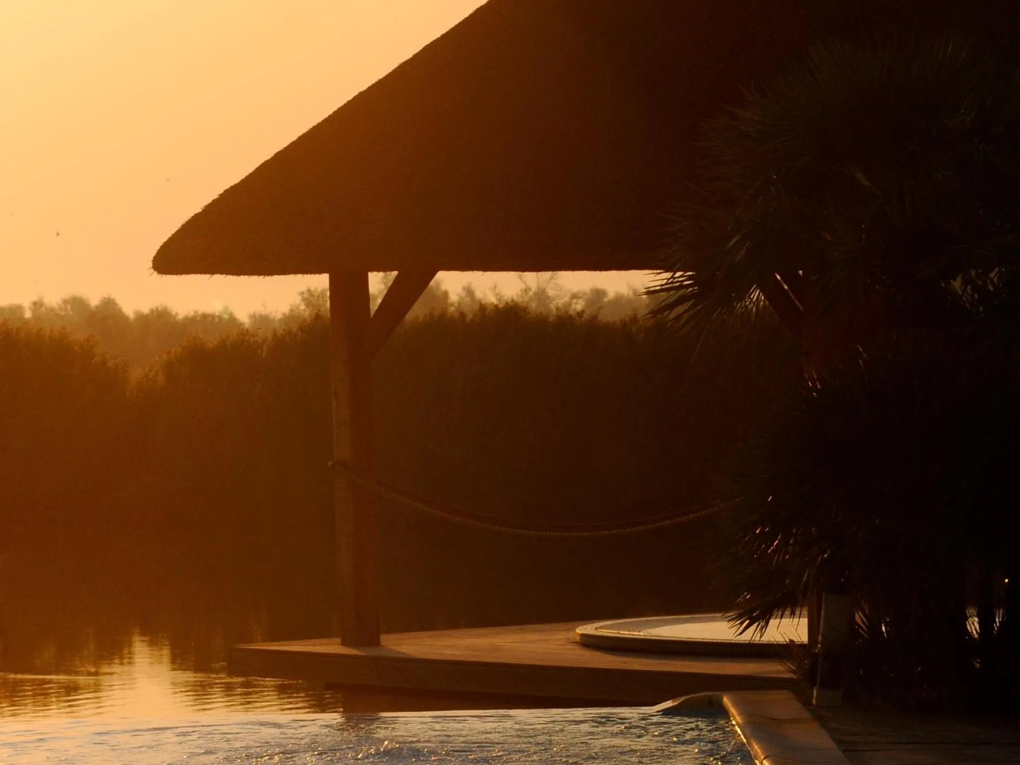 Hot Tub in Hôtel L' Estelle en Camargue