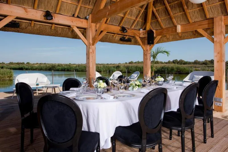 Restaurant/places to eat in Hôtel L' Estelle en Camargue