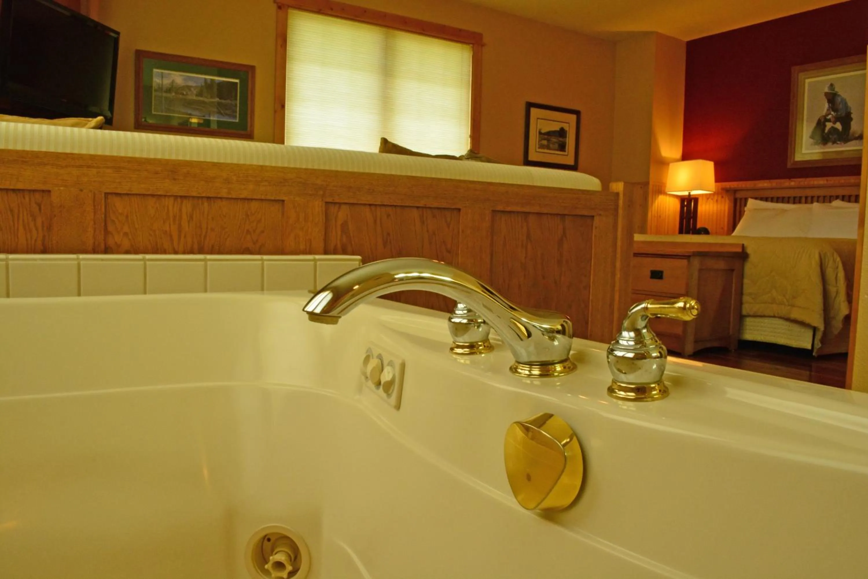 Decorative detail in Gallatin River Lodge