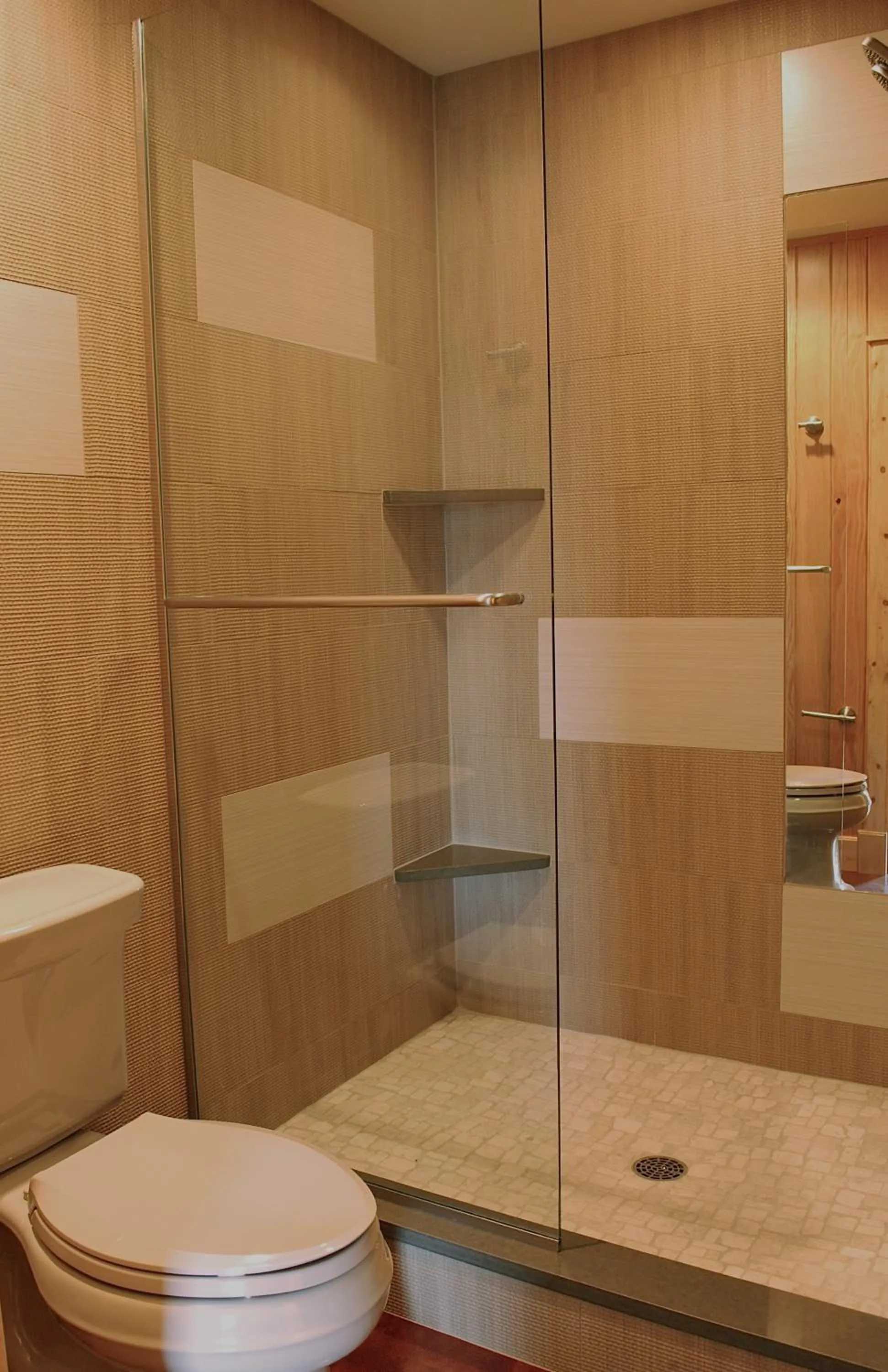 Shower in Gallatin River Lodge