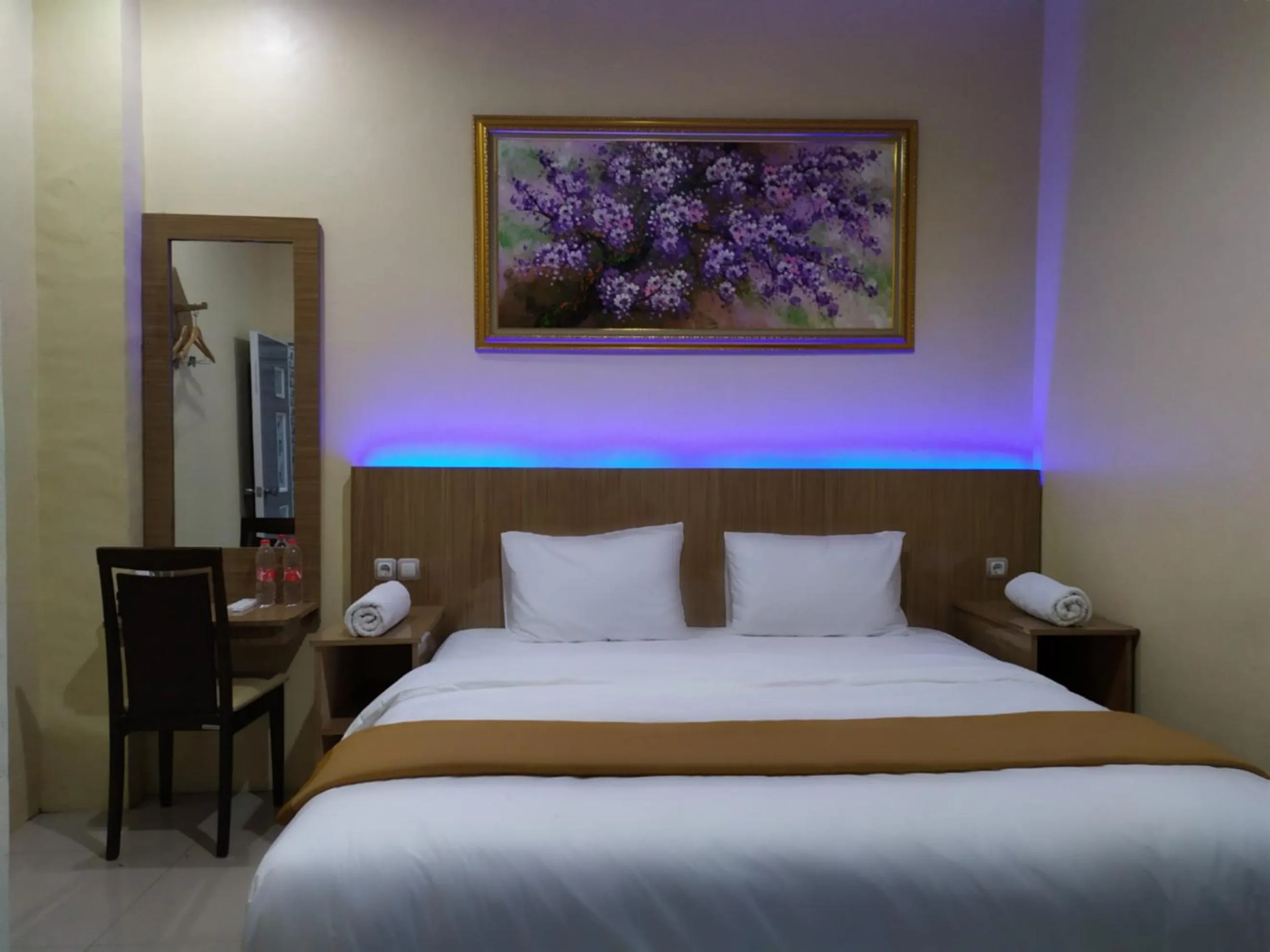 Bed in Hotel Grand Royal