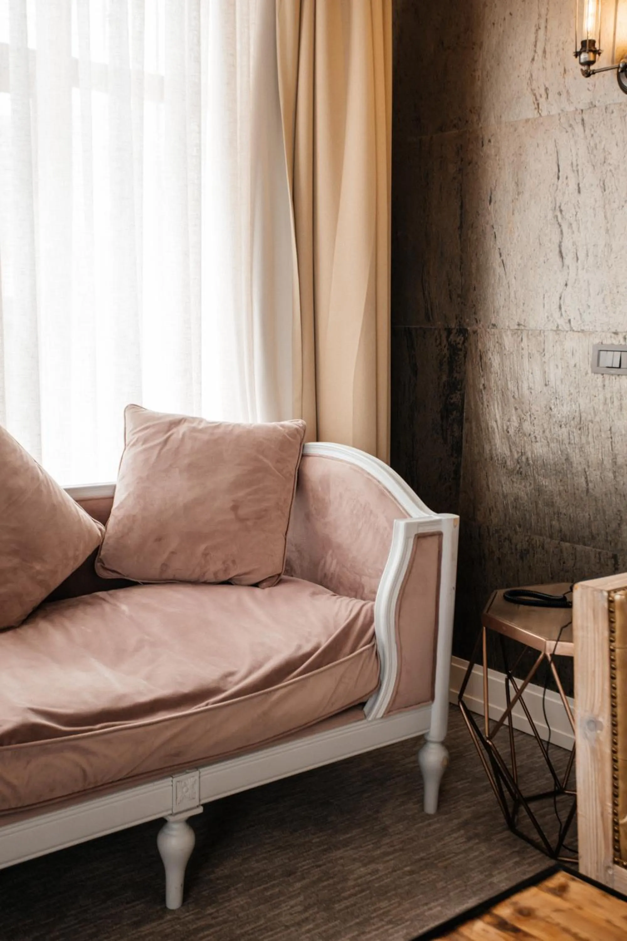 Living room in Shirvanshah Hotel