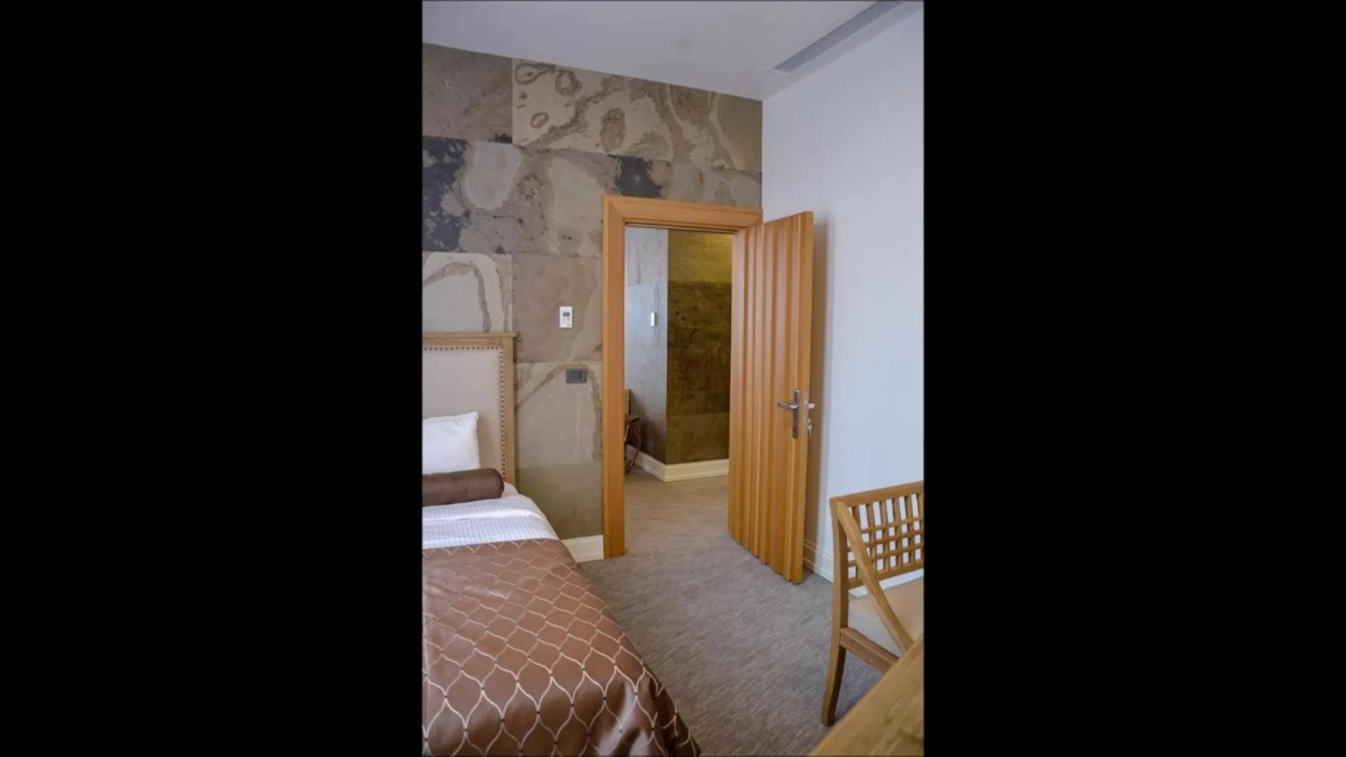 Bed in Shirvanshah Hotel