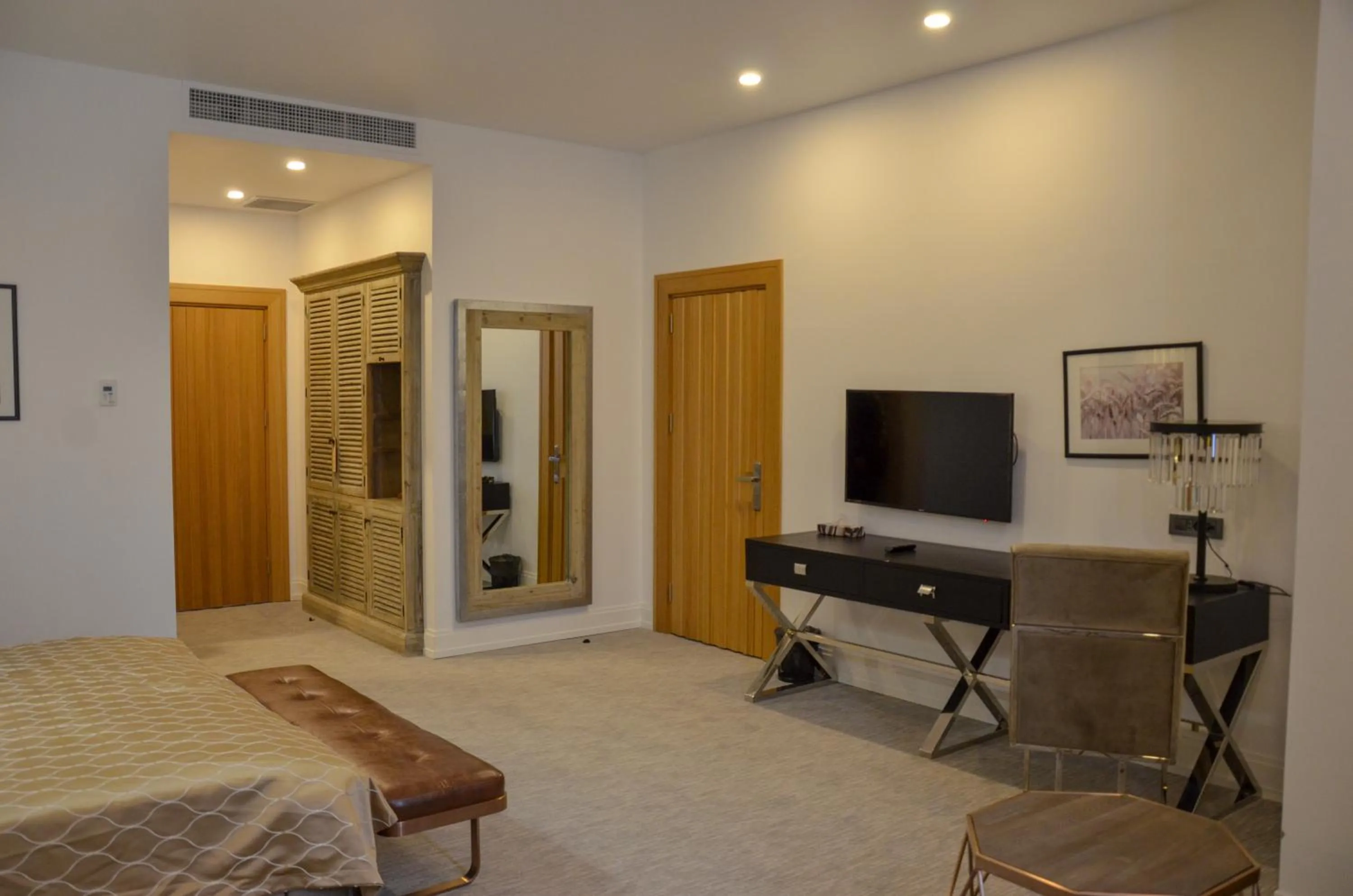 Communal lounge/ TV room, Bed in Shirvanshah Hotel