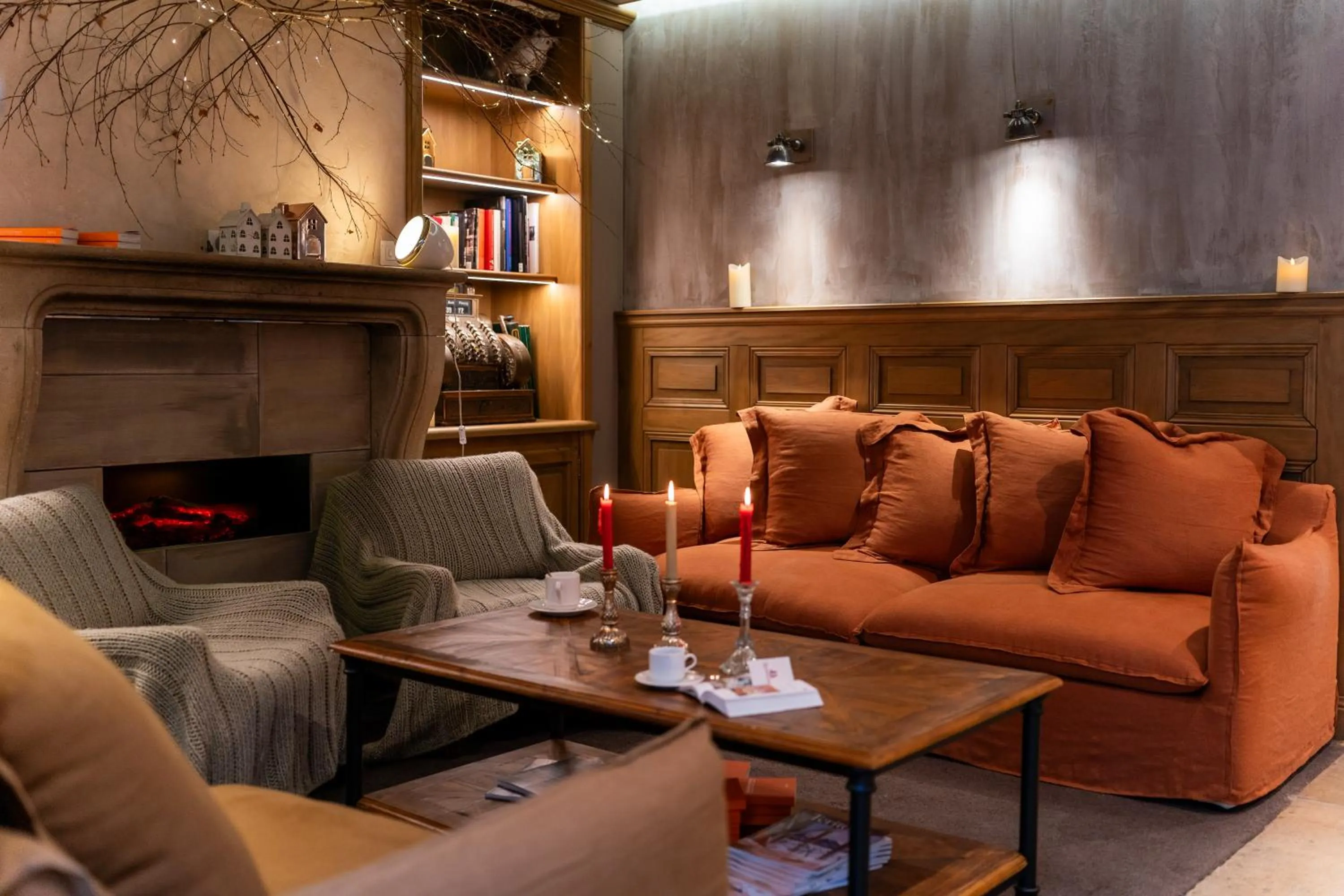 Library in Hotel Beaucour