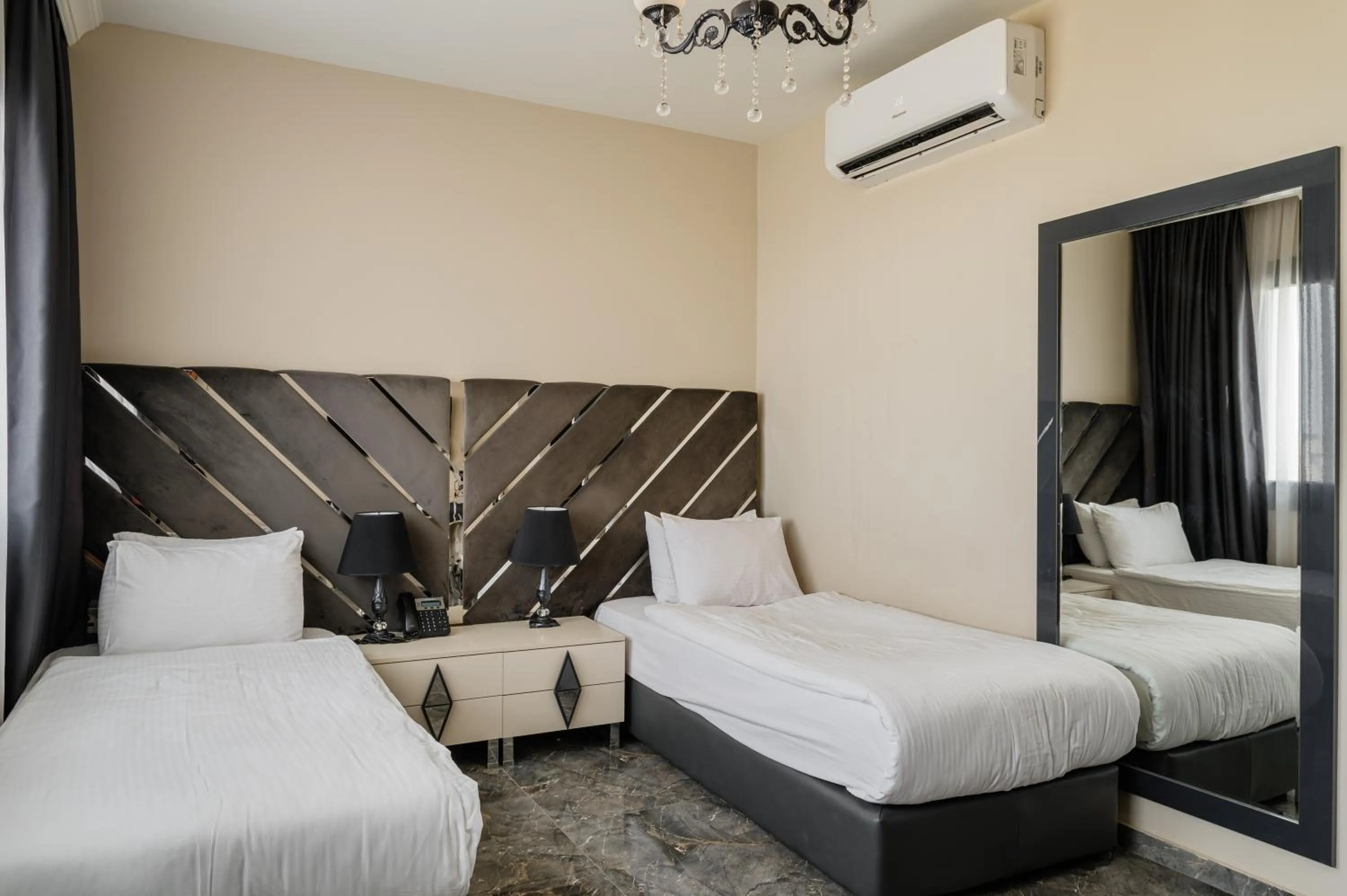 Photo of the whole room, Bed in Royal Palace Hotel