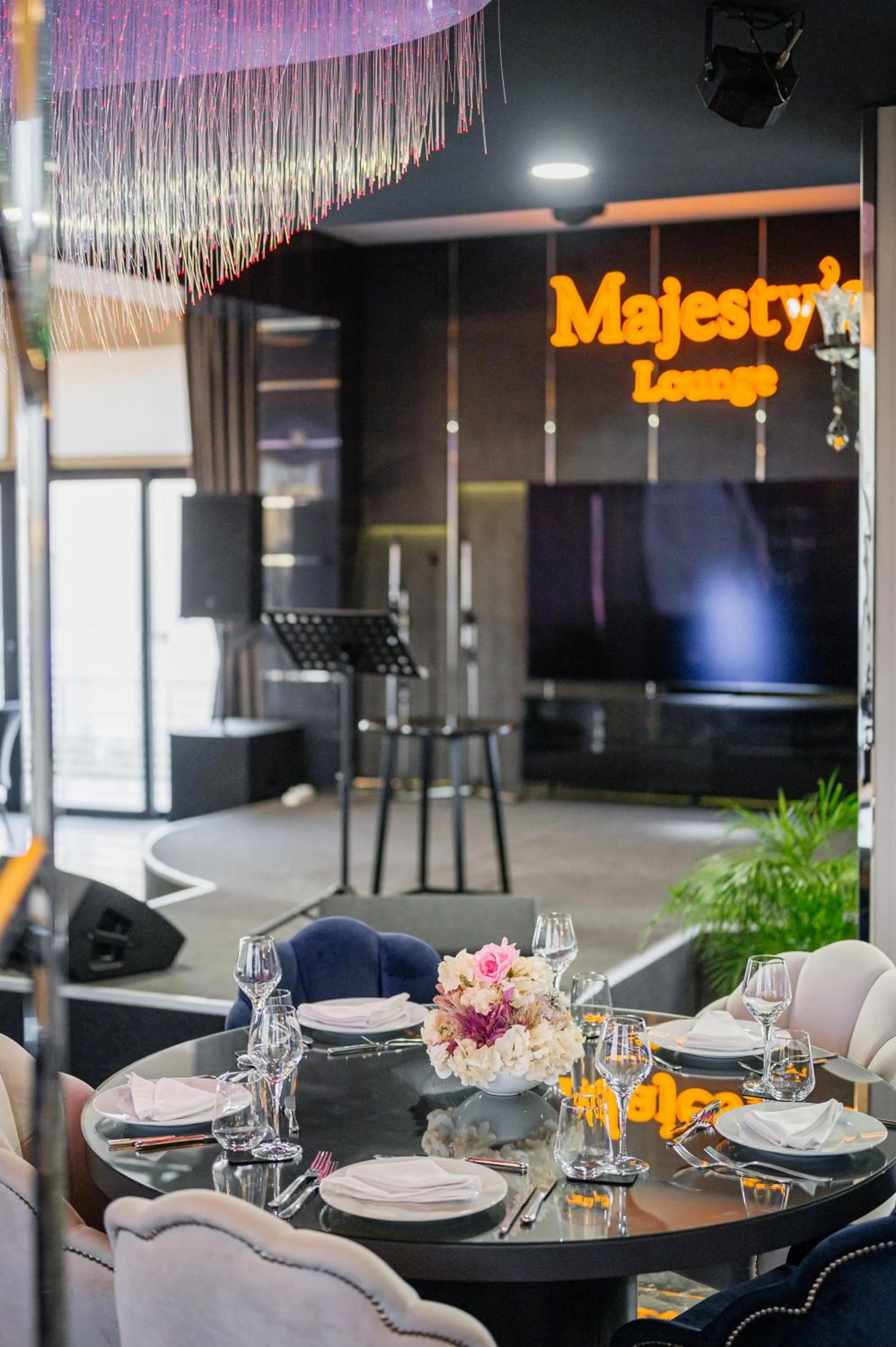 Lounge or bar in Royal Palace Hotel