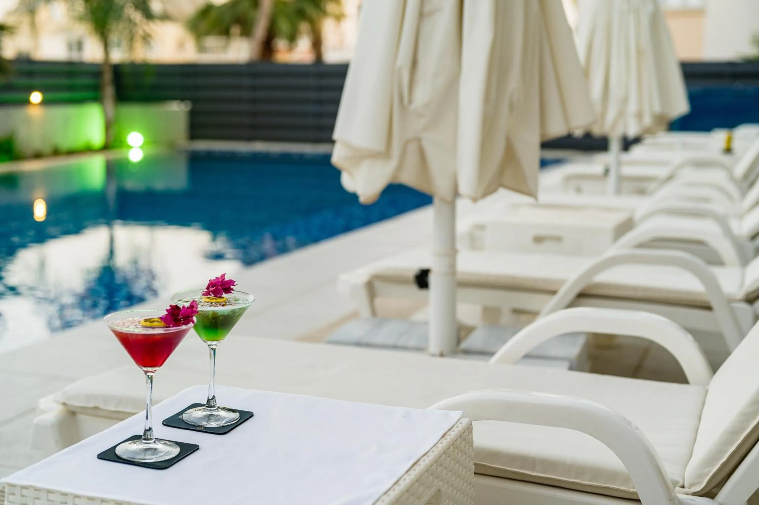 Swimming pool in Royal Palace Hotel