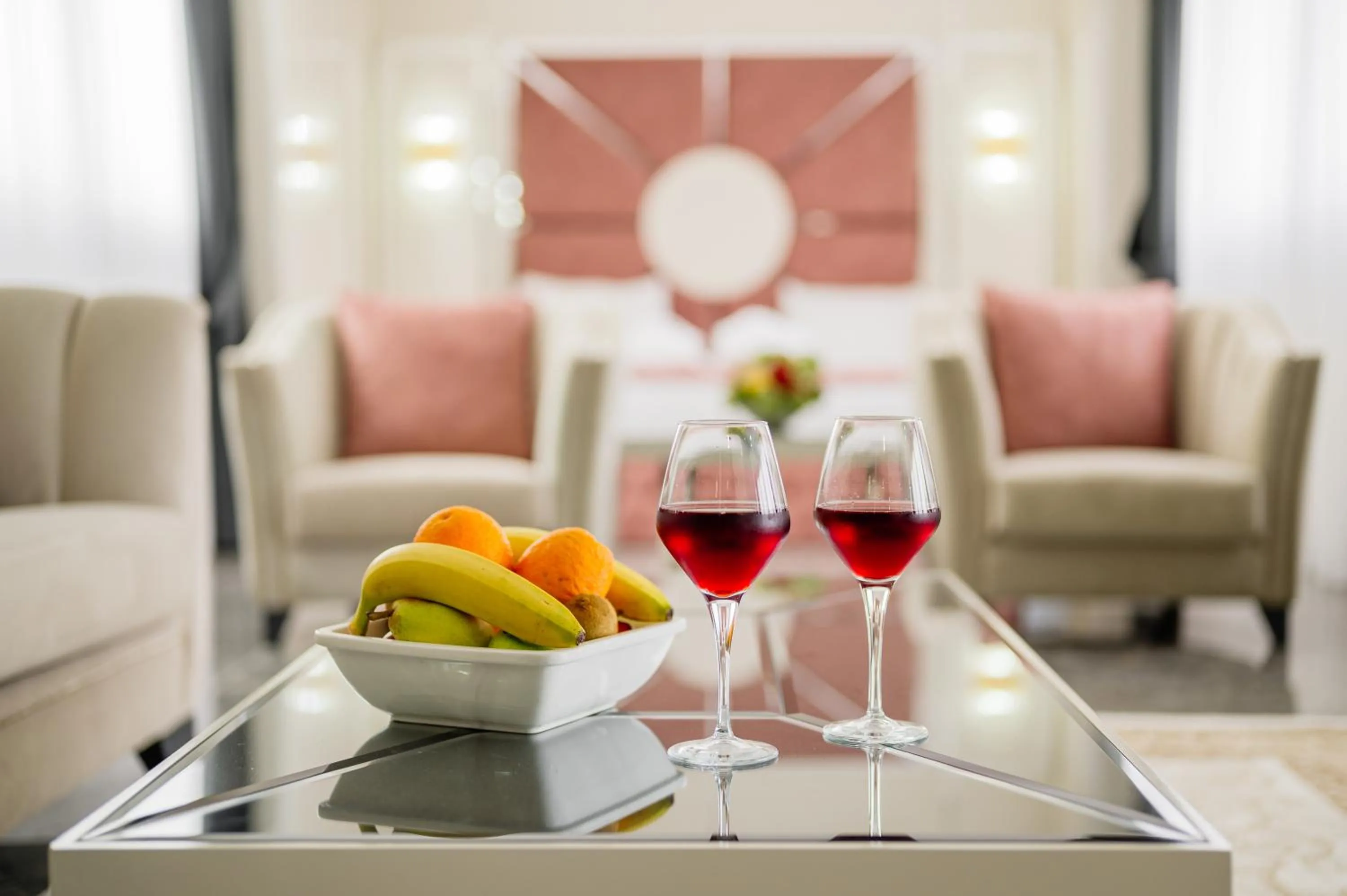 Food and drinks in Royal Palace Hotel