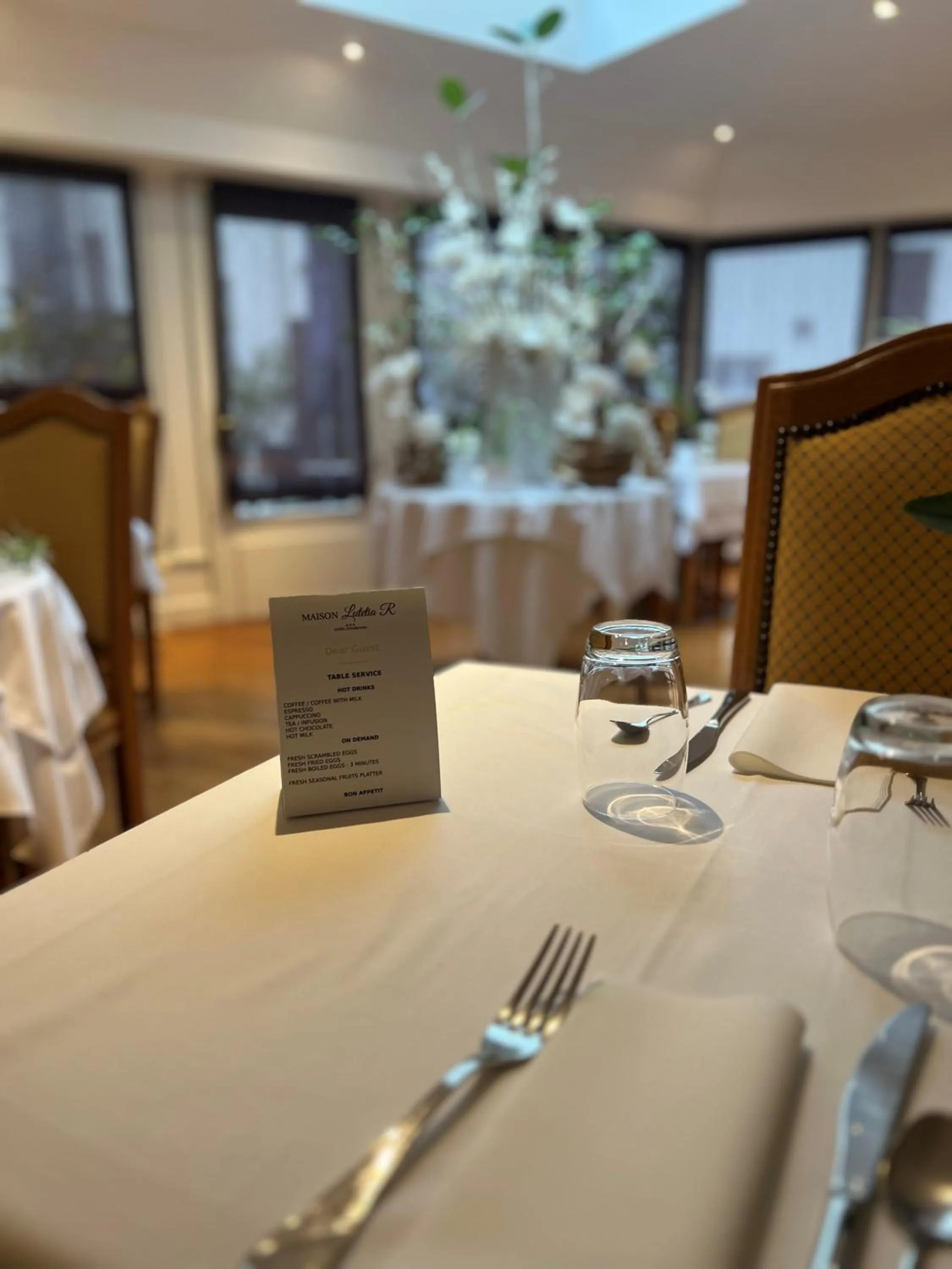 Restaurant/places to eat in Maison LUTETIA R