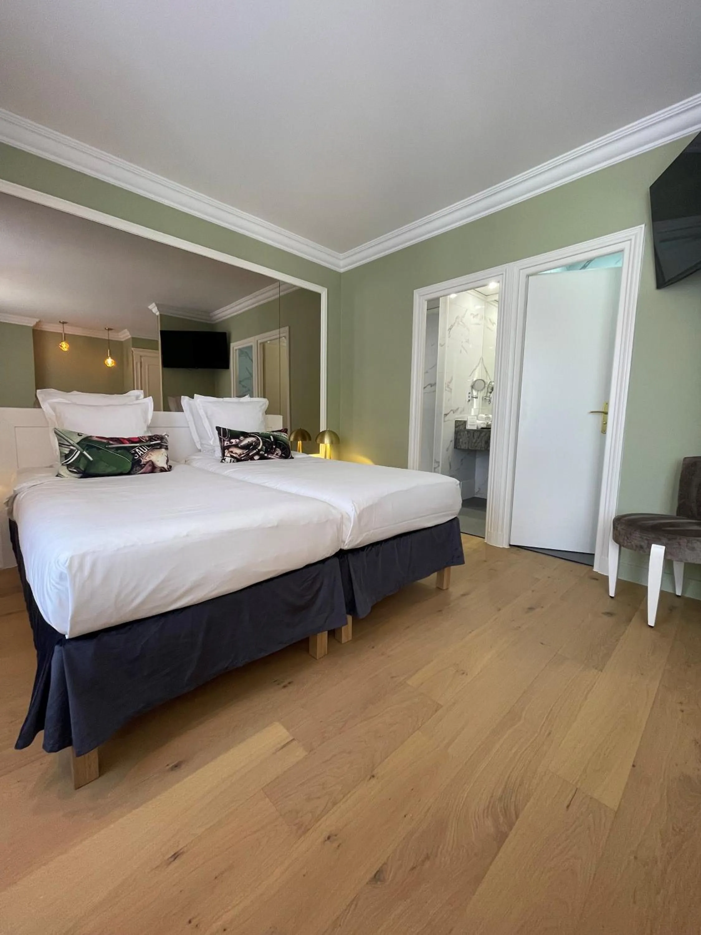 Bed in Maison LUTETIA R