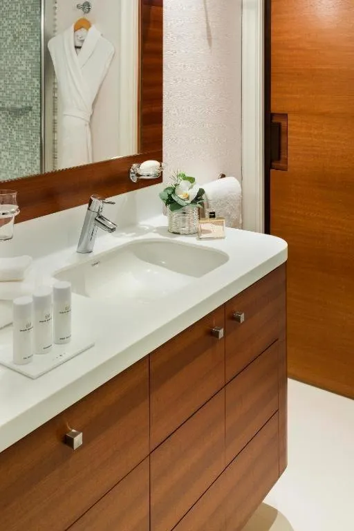 Bathroom in Hôtel Barrière Le Normandy