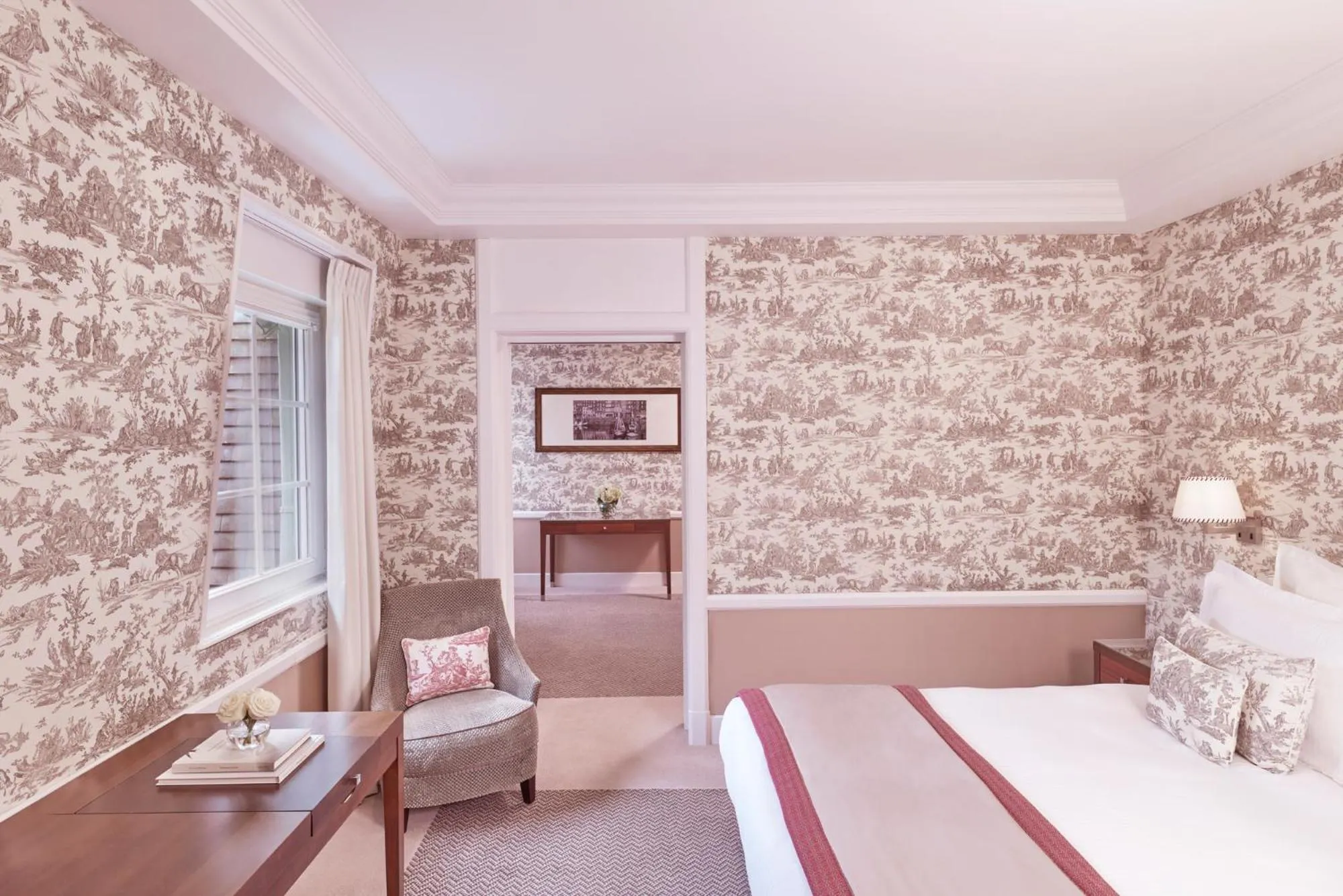 Bedroom, Bed in Hôtel Barrière Le Normandy