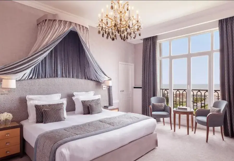 Prestige with Sea View in Hôtel Barrière Le Royal Deauville Prestige with Sea View in Hôtel Barrière Le Royal Deauville
