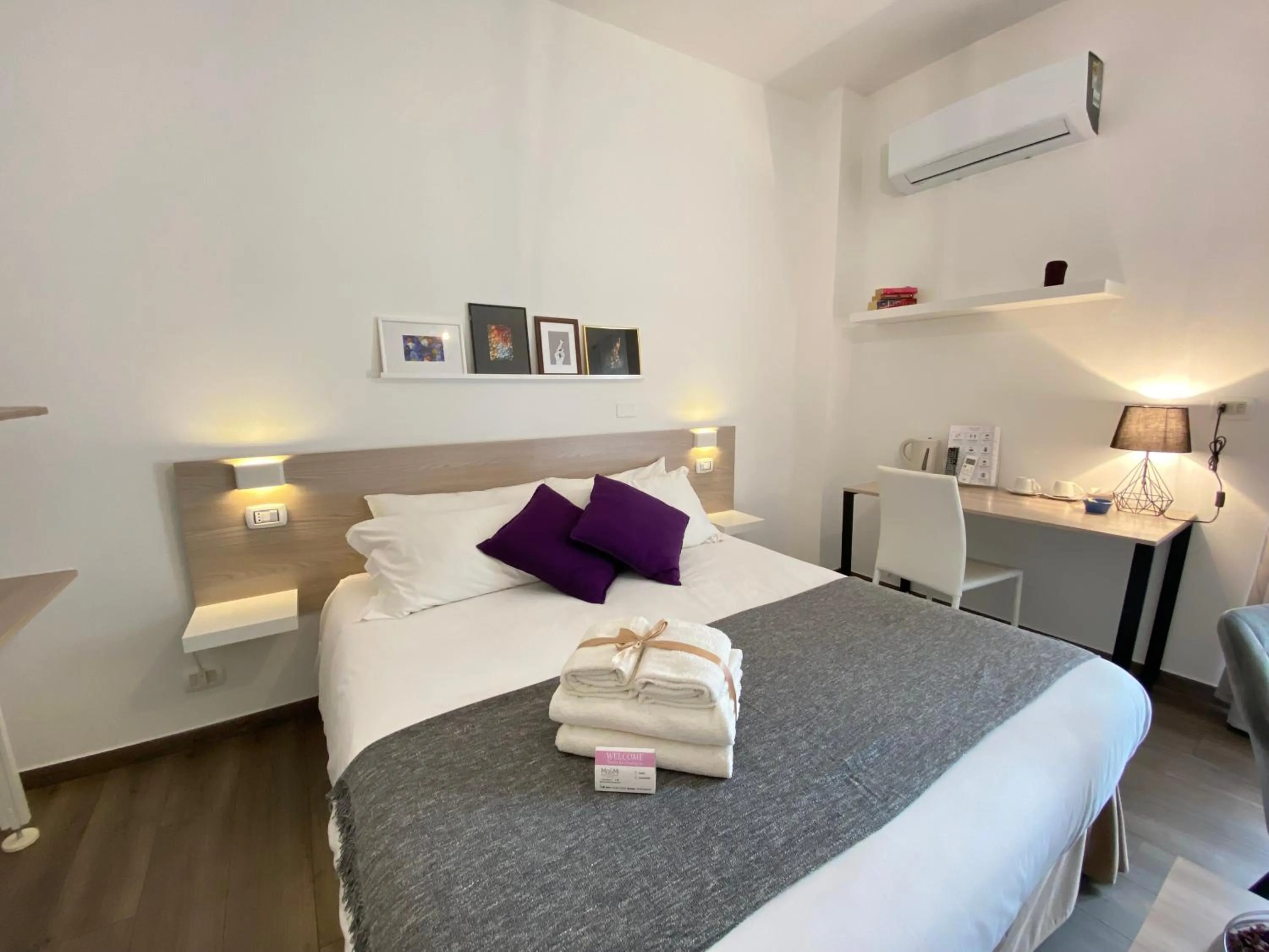 Bedroom, Bed in Ma&Mi Light Rooms