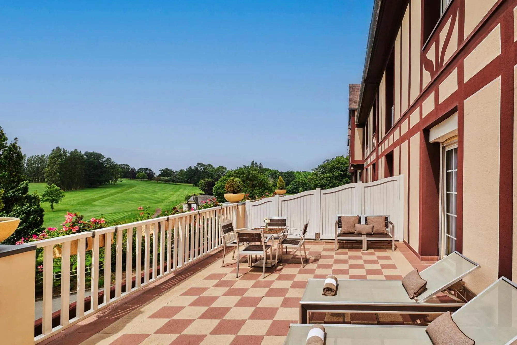 Balcony/Terrace in Hôtel Barrière L'Hôtel du Golf